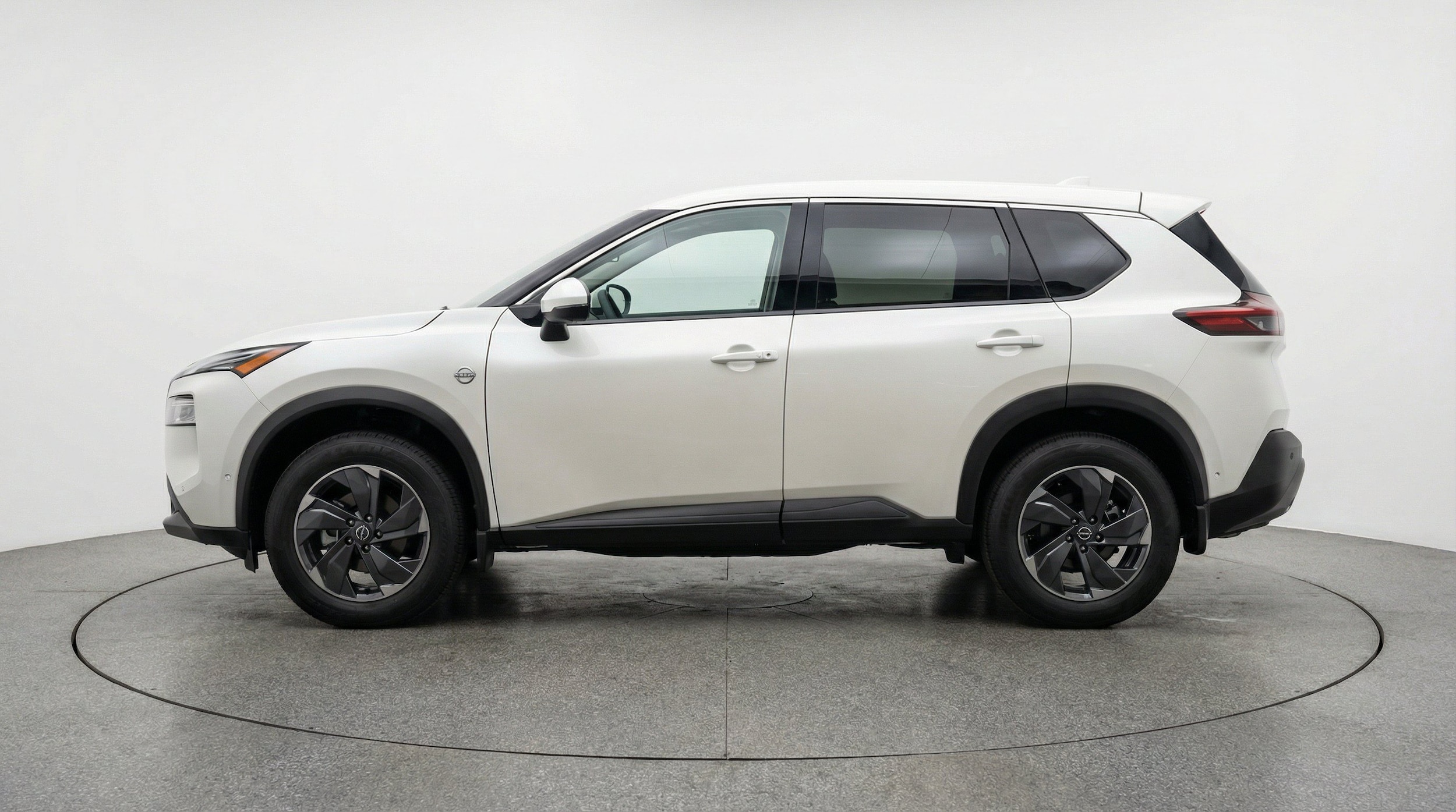 Thumbnail: 2025 Nissan Rogue - 5