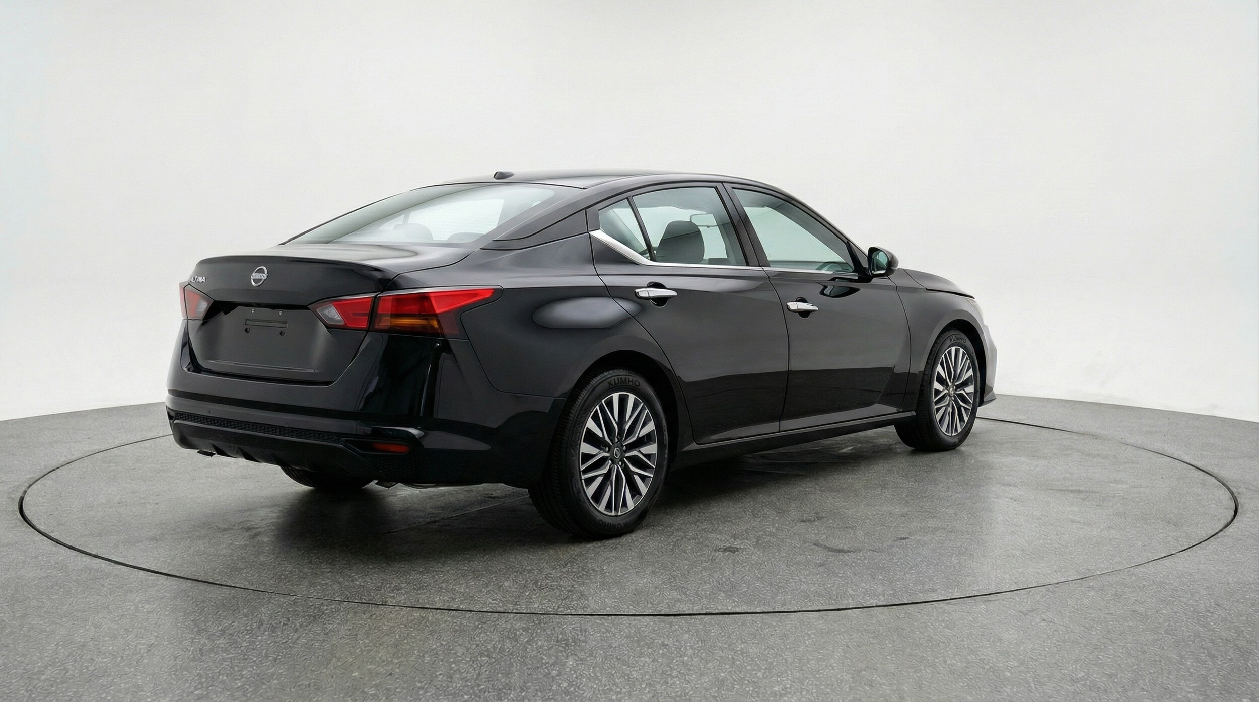 Thumbnail: 2025 Nissan Altima - 7