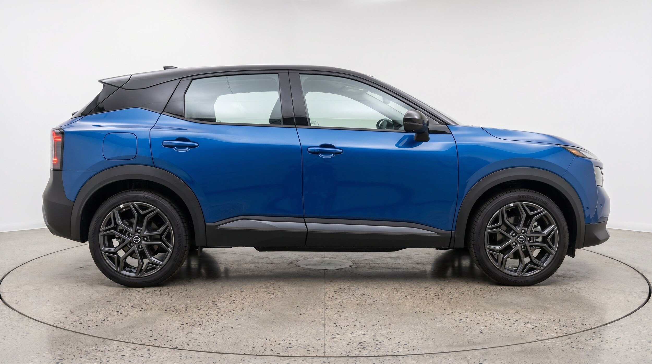 Thumbnail: 2026 Nissan Kicks - 11