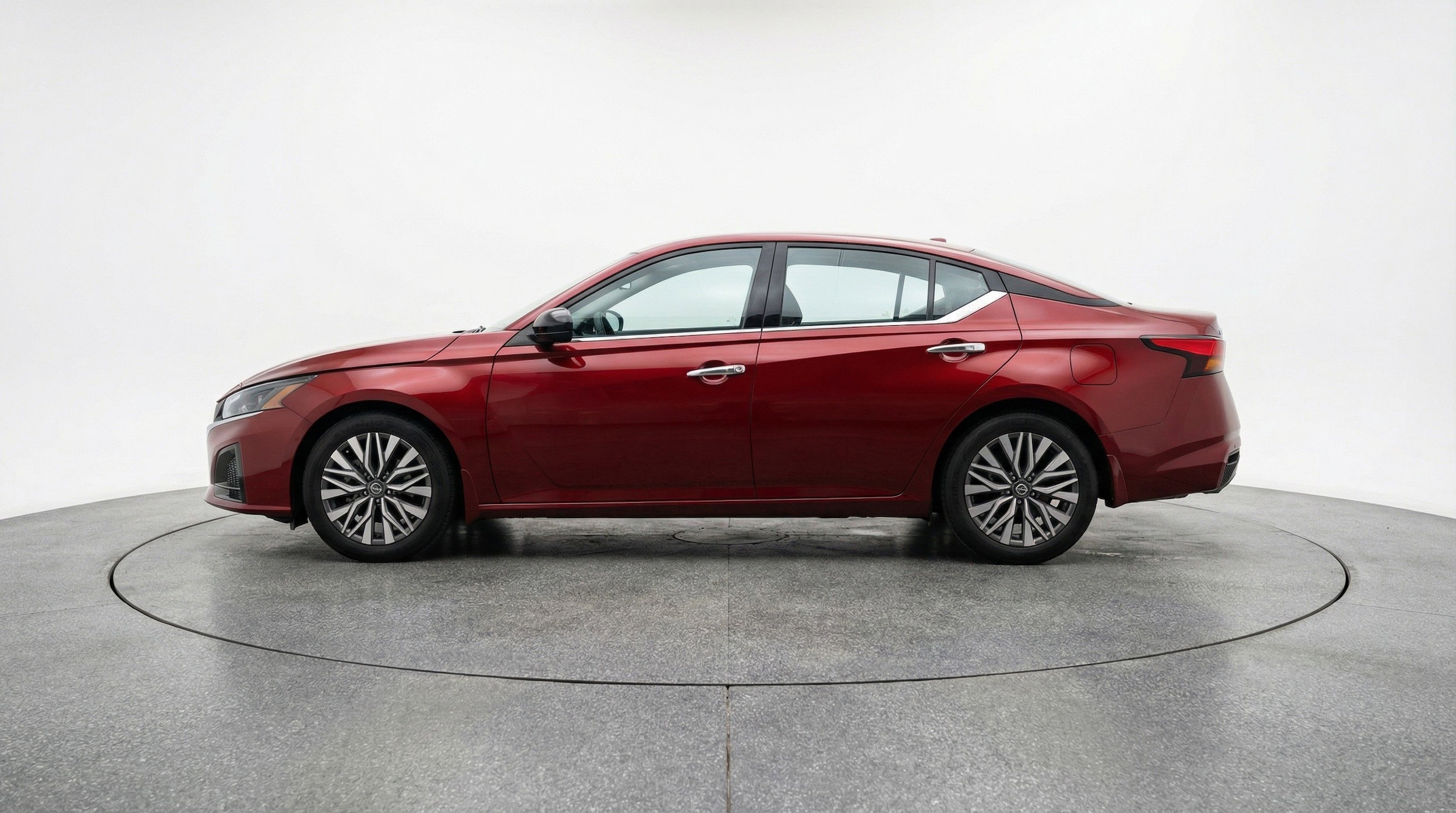 Thumbnail: 2025 Nissan Altima - 5
