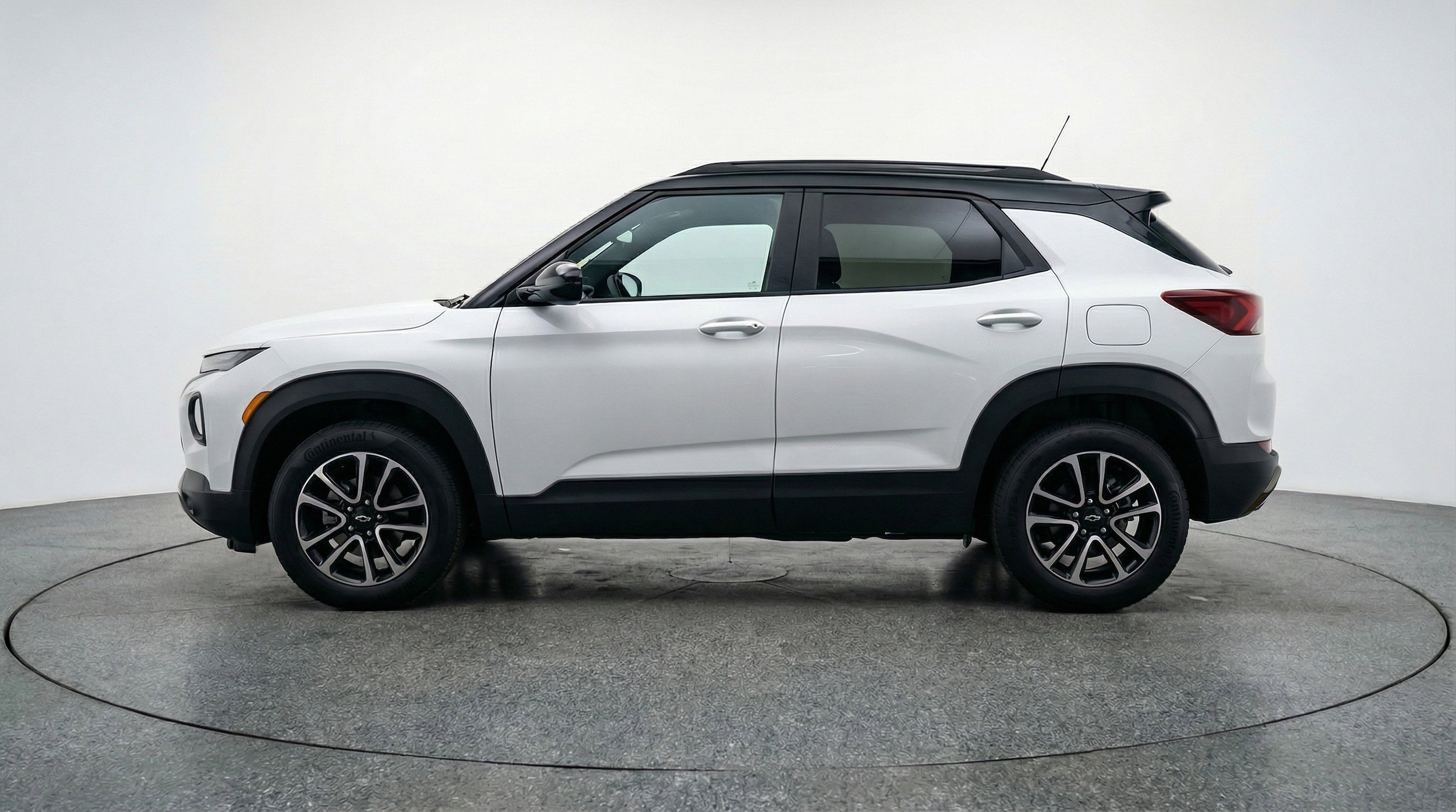 Thumbnail: 2025 Chevrolet TrailBlazer - 11