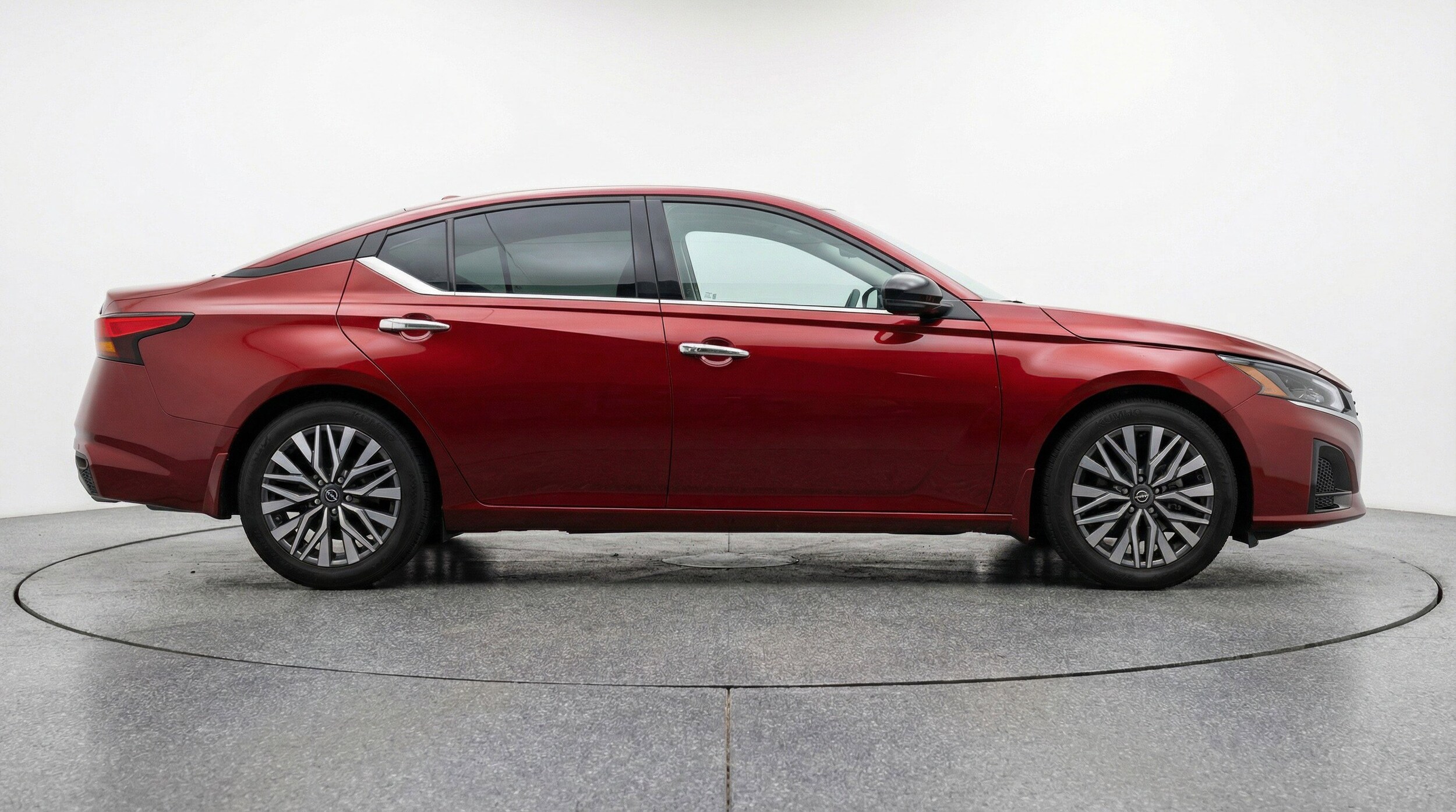 Thumbnail: 2025 Nissan Altima - 11