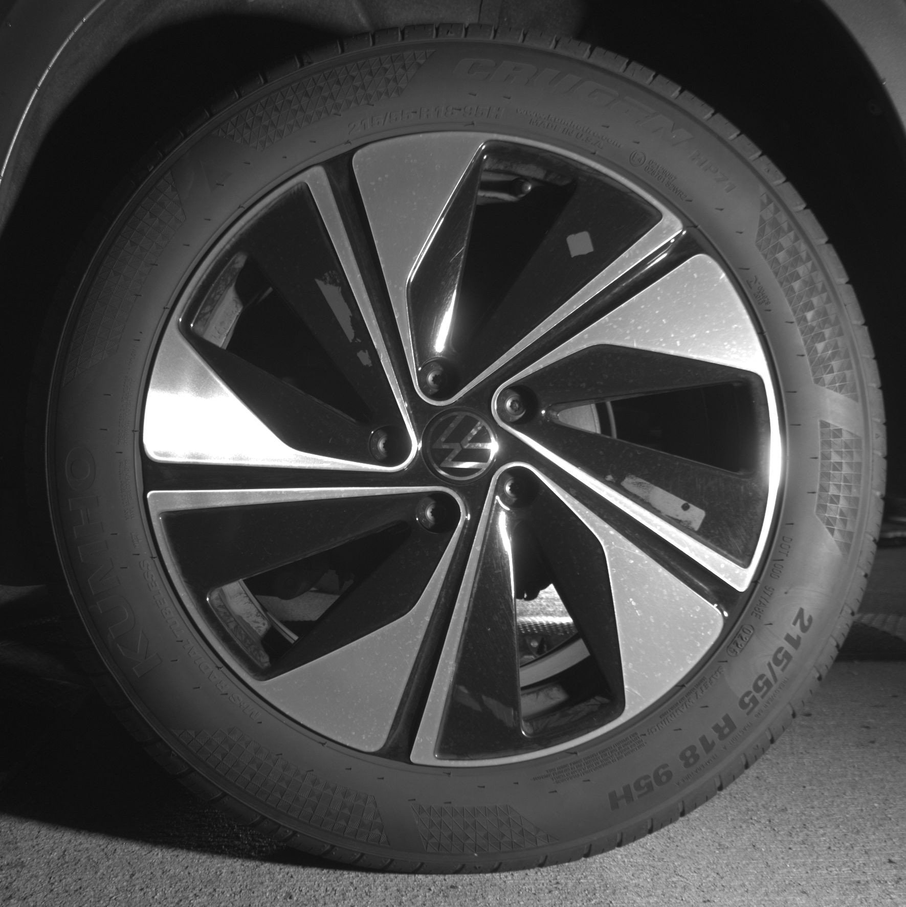 Thumbnail: 2025 Volkswagen Taos - 14