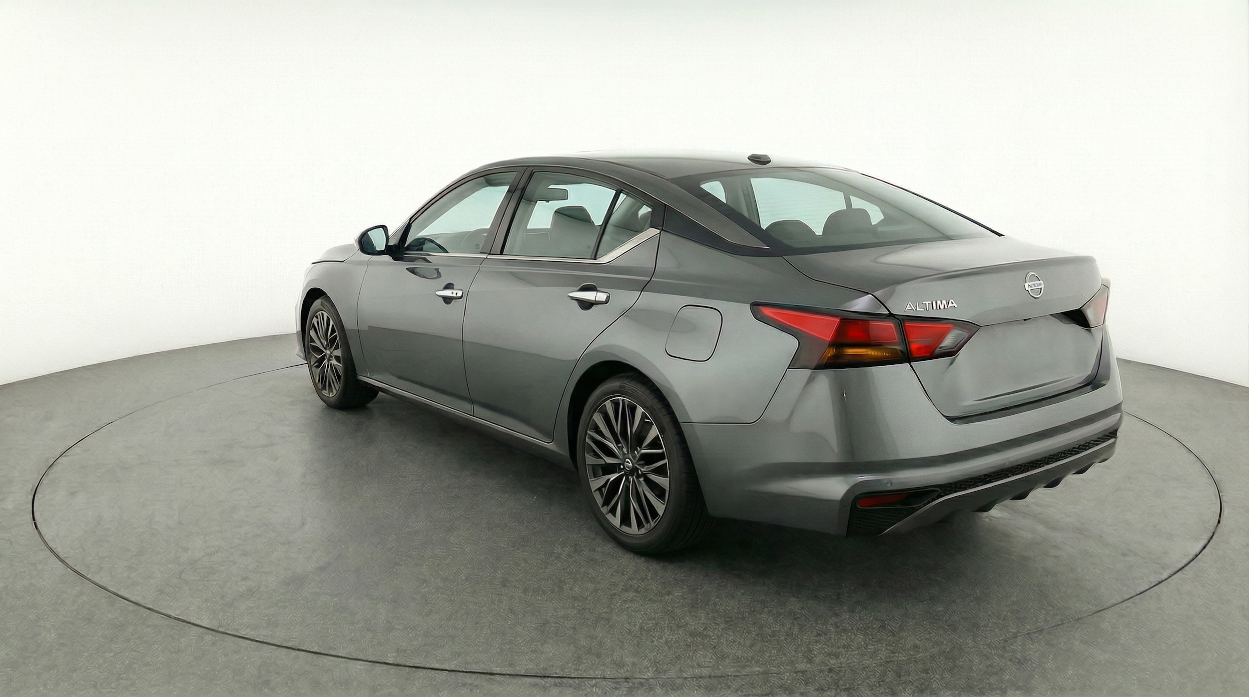 Thumbnail: 2025 Nissan Altima - 5