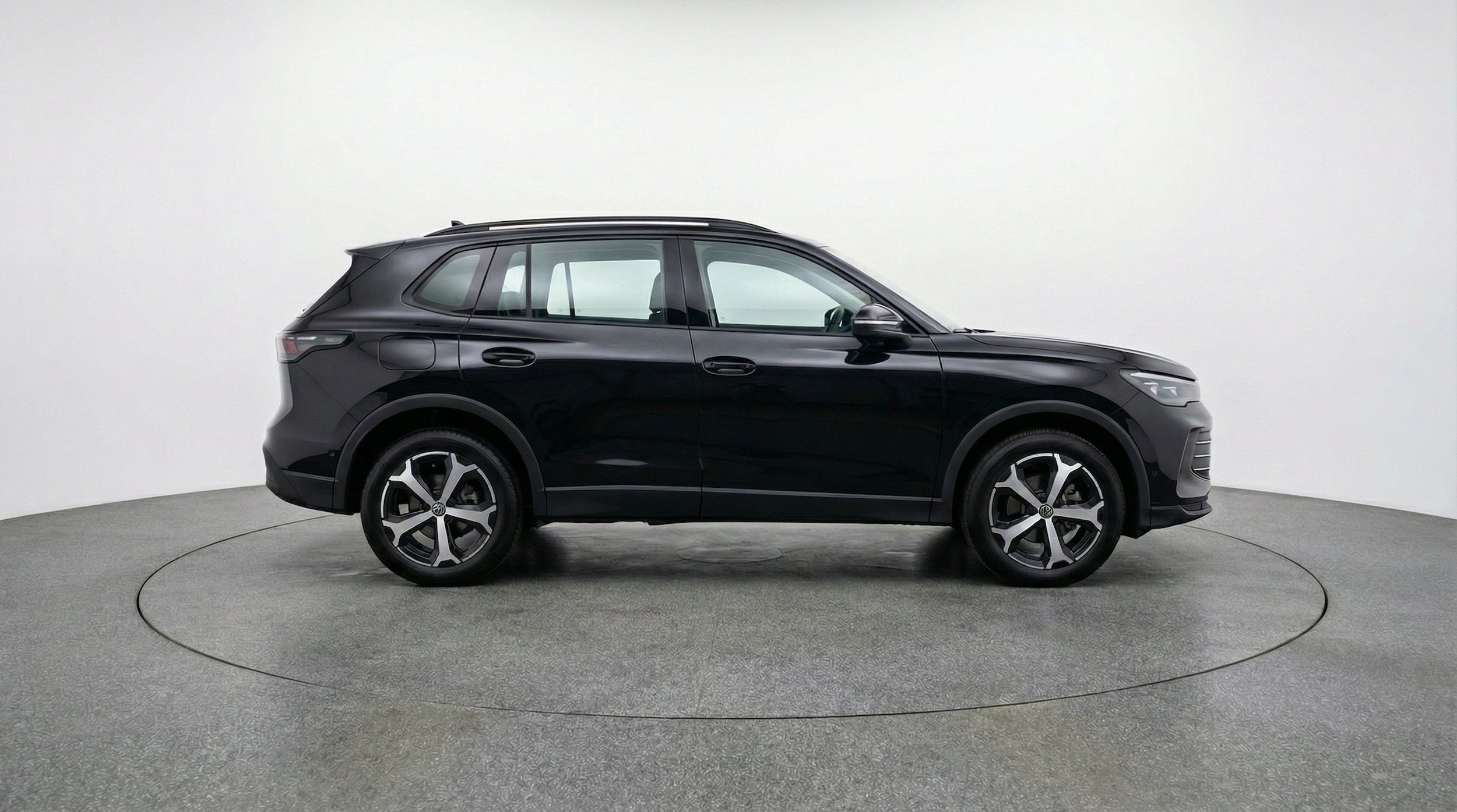Thumbnail: 2026 Volkswagen Tiguan - 11