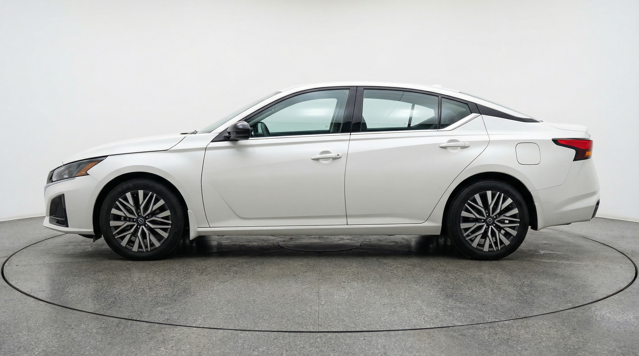 Thumbnail: 2025 Nissan Altima - 4