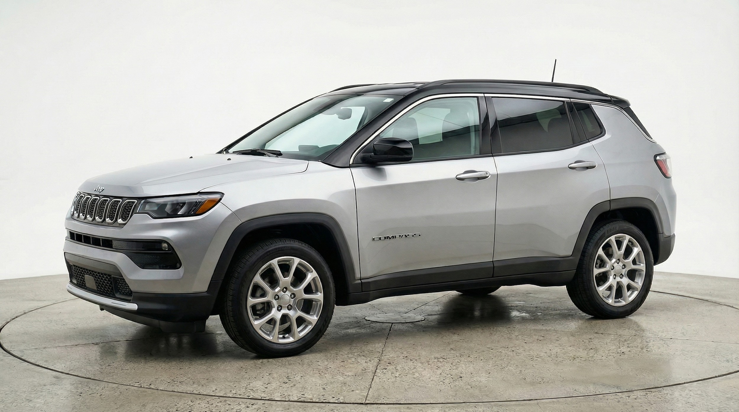 Thumbnail: 2025 Jeep Compass - 3