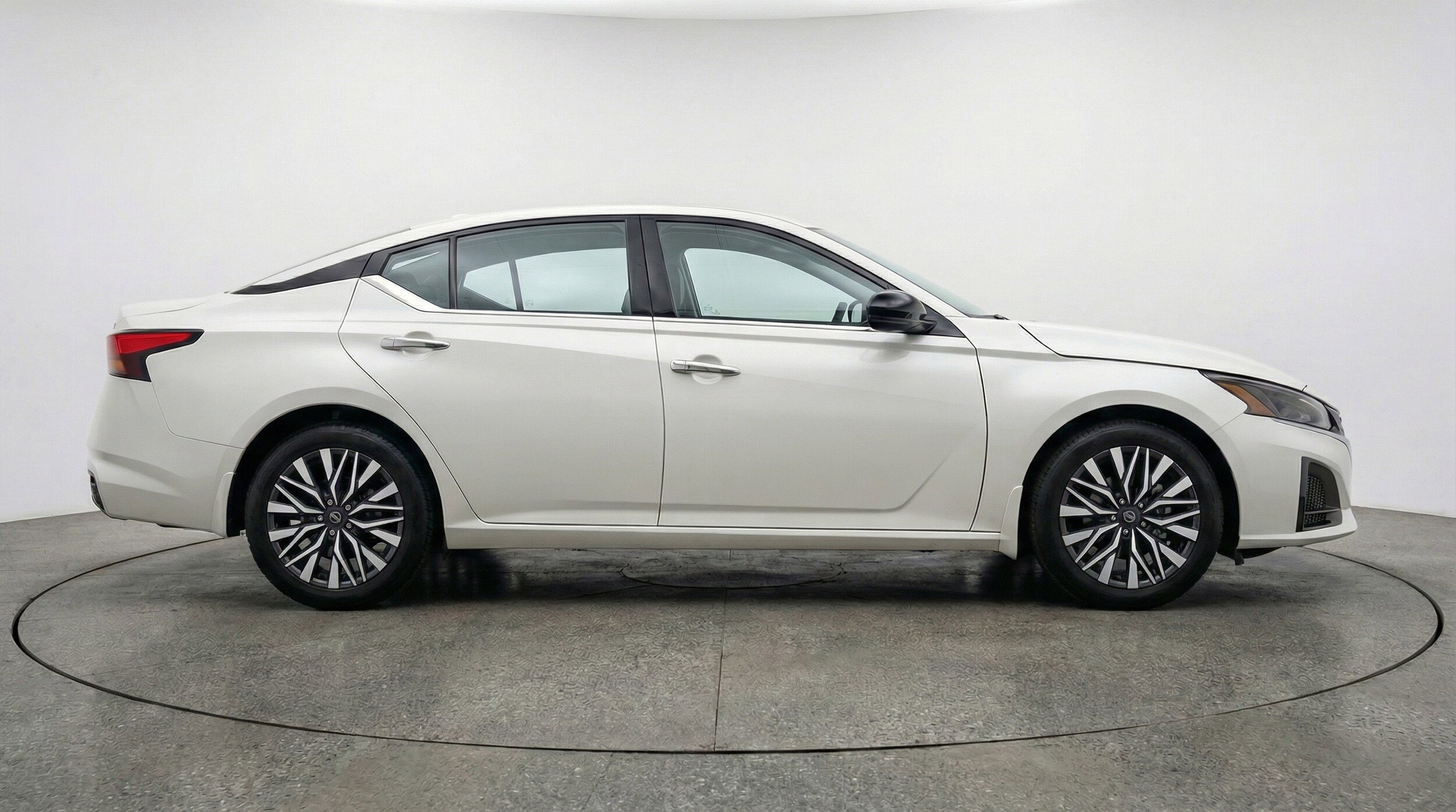 Thumbnail: 2025 Nissan Altima - 11