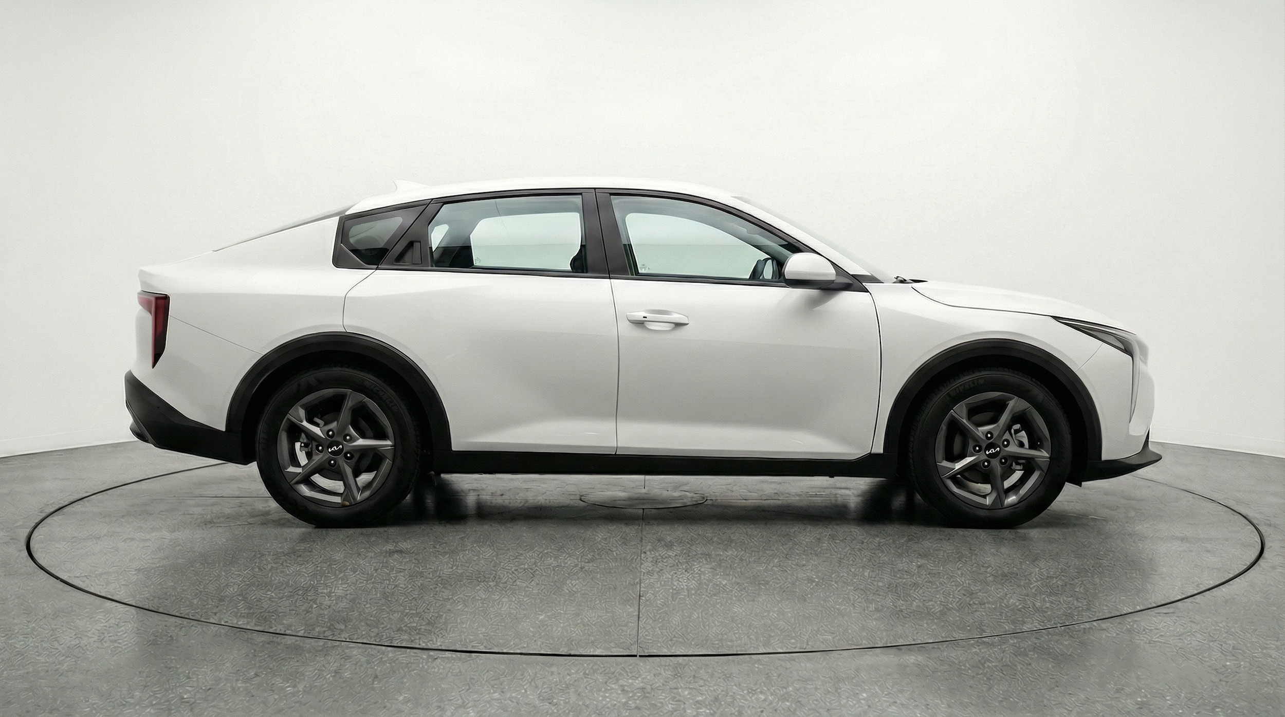 Thumbnail: 2025 Kia K4 - 8