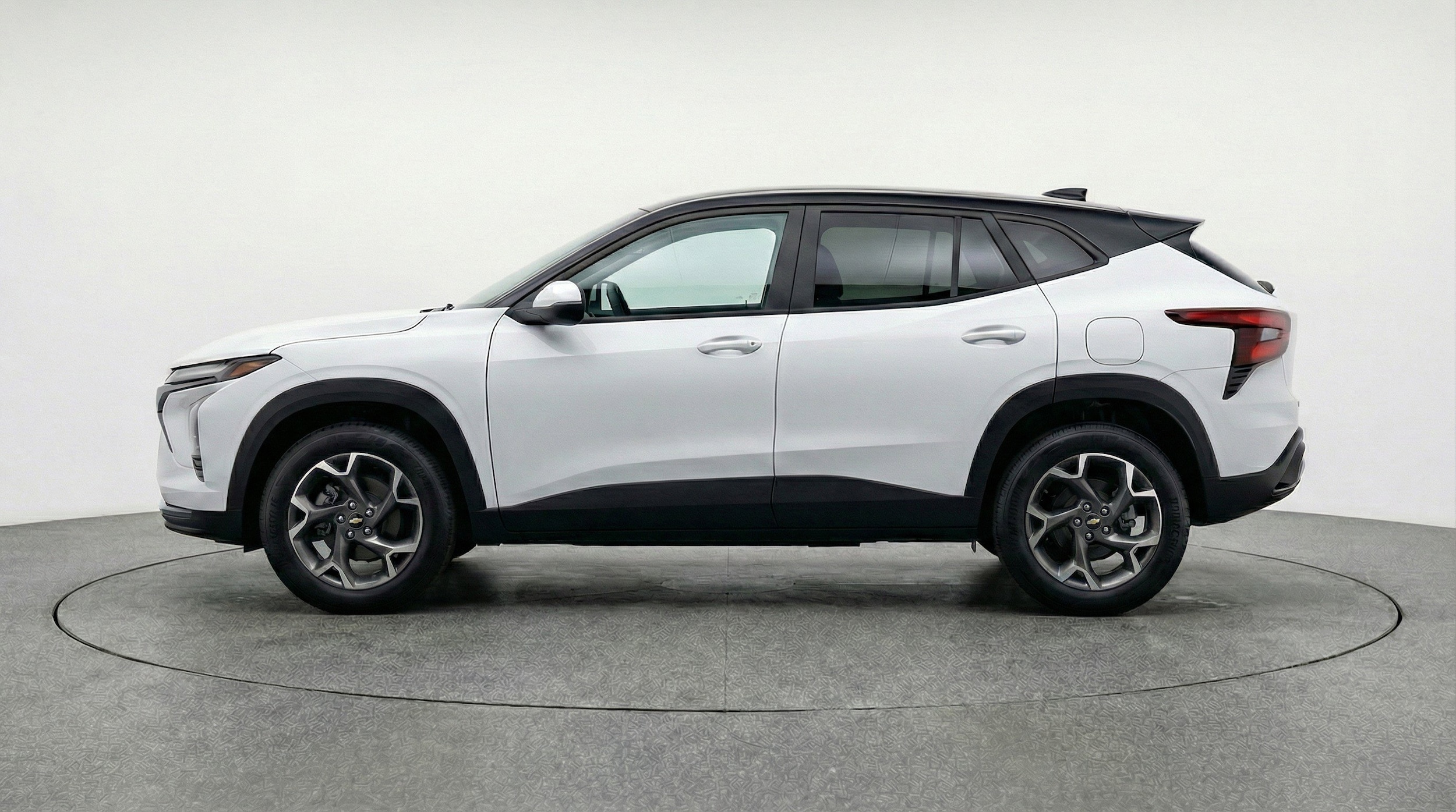 Thumbnail: 2025 Chevrolet Trax - 5