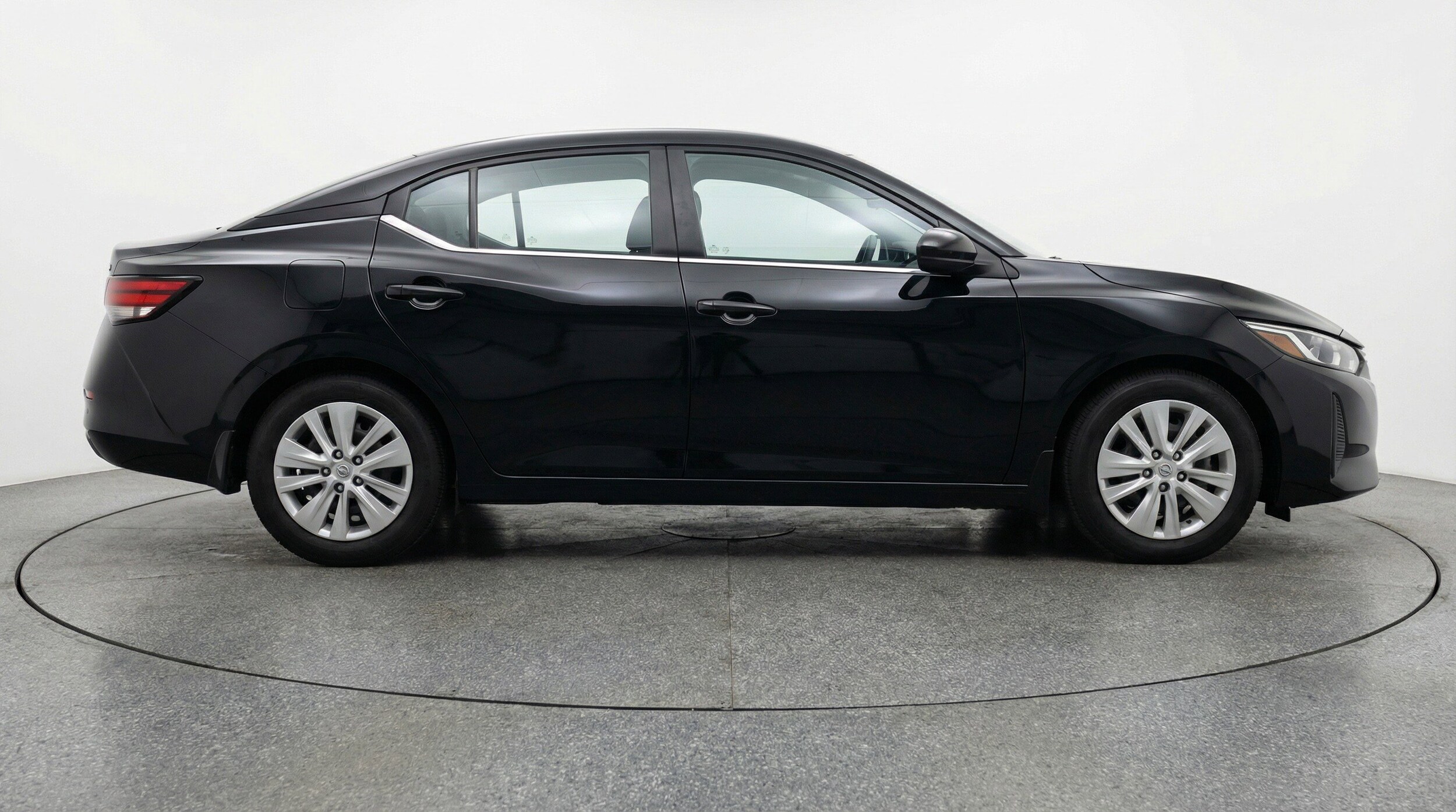 Thumbnail: 2025 Nissan Sentra - 11