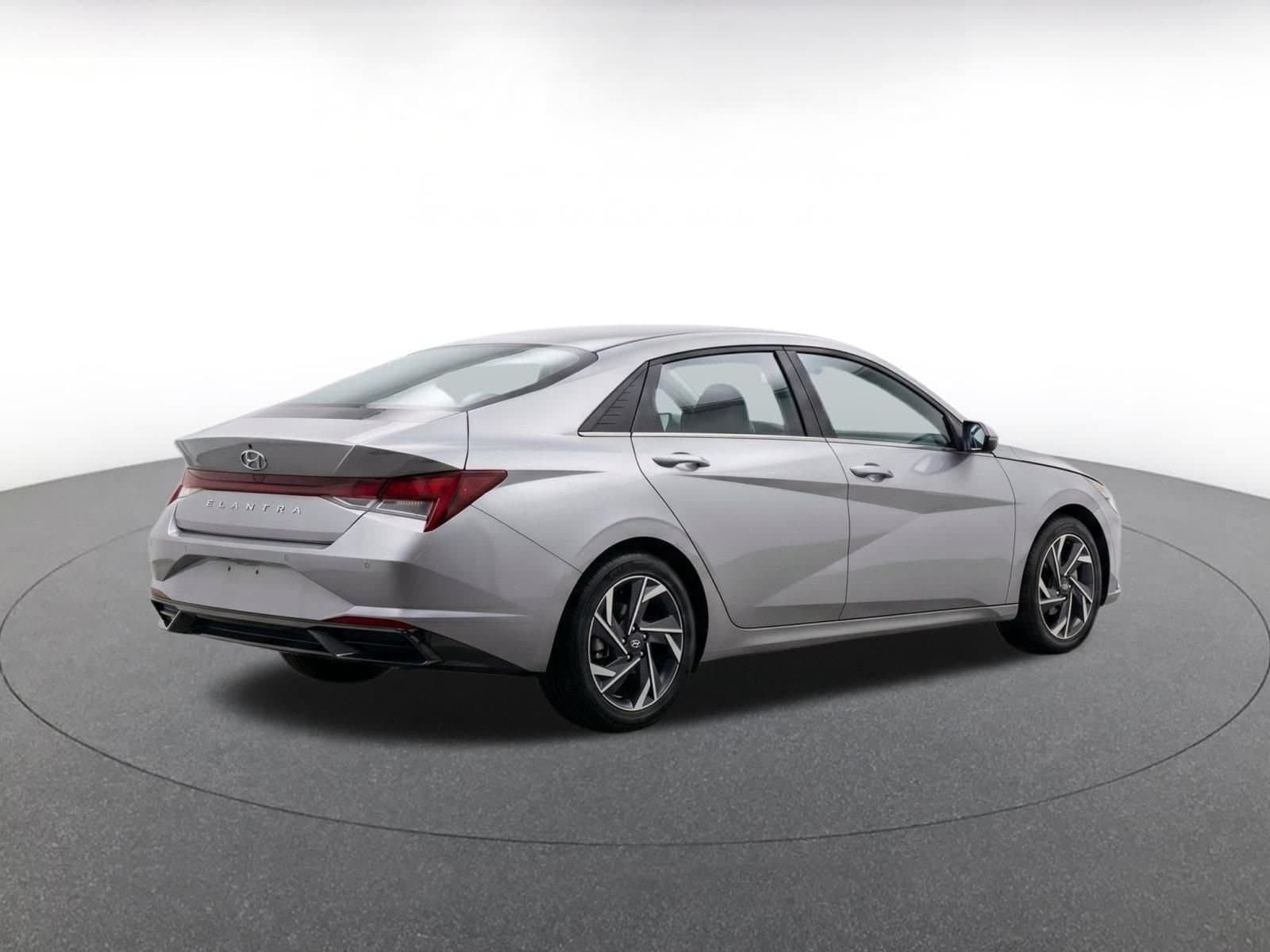 Thumbnail: 2025 Hyundai Elantra - 7