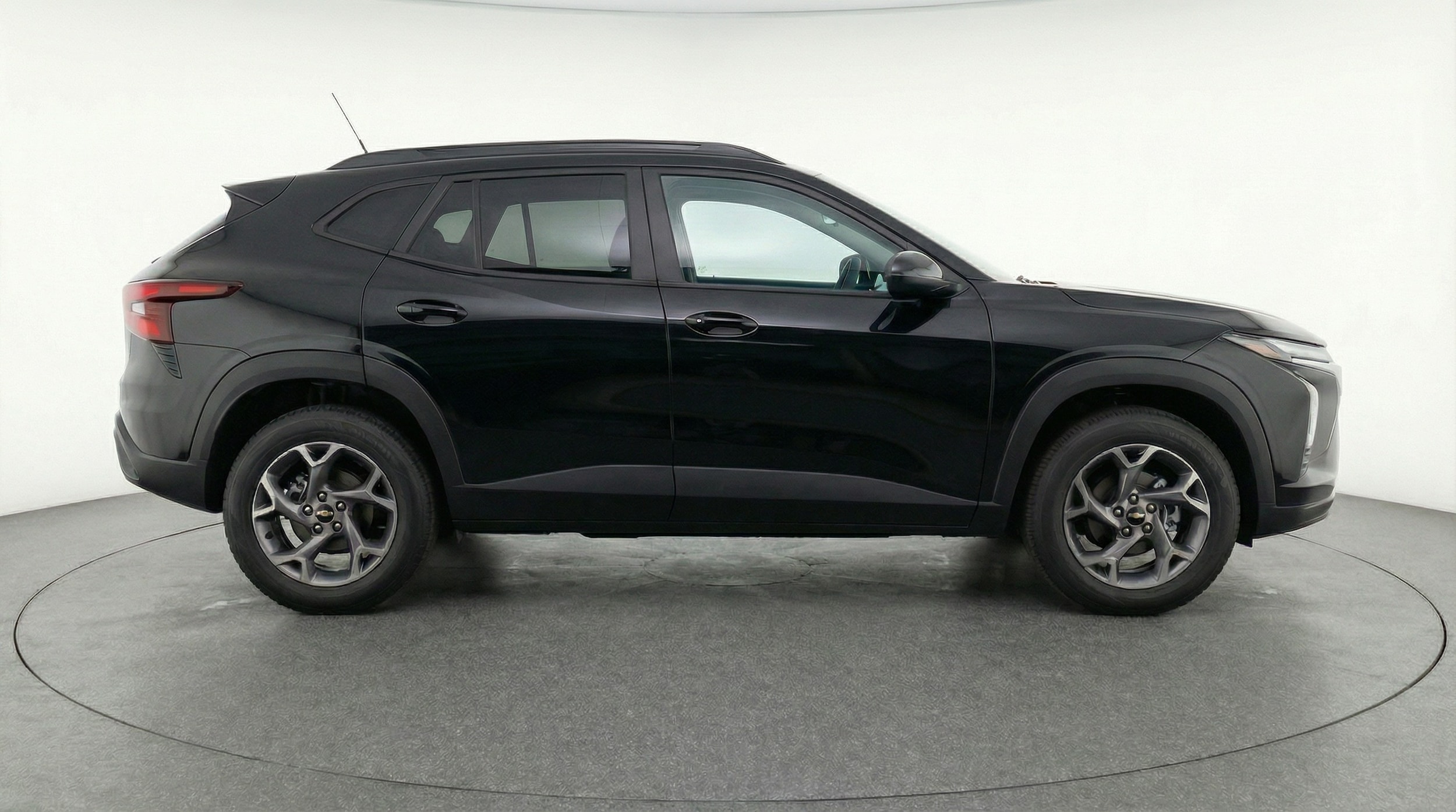 Thumbnail: 2025 Chevrolet Trax - 8