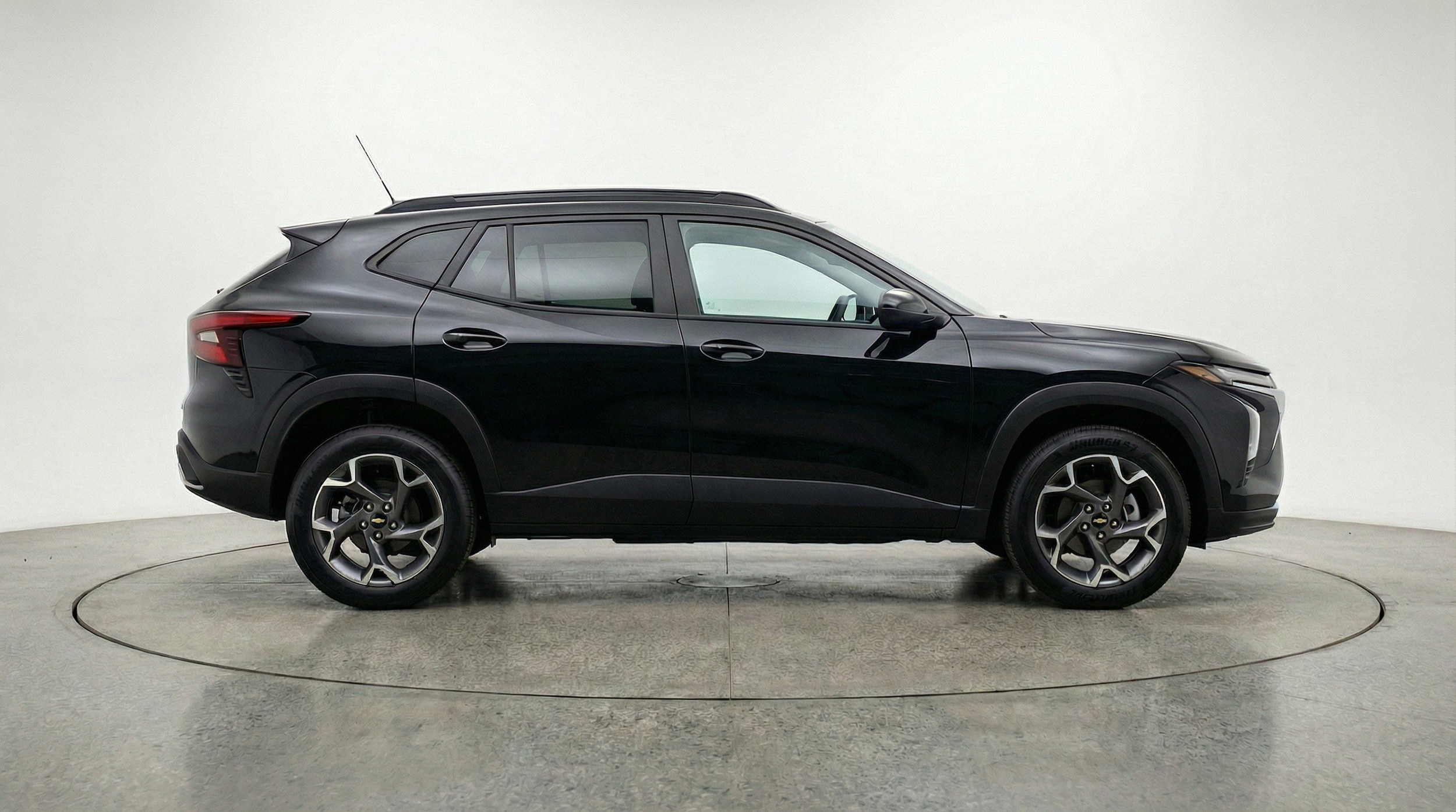 Thumbnail: 2025 Chevrolet Trax - 11