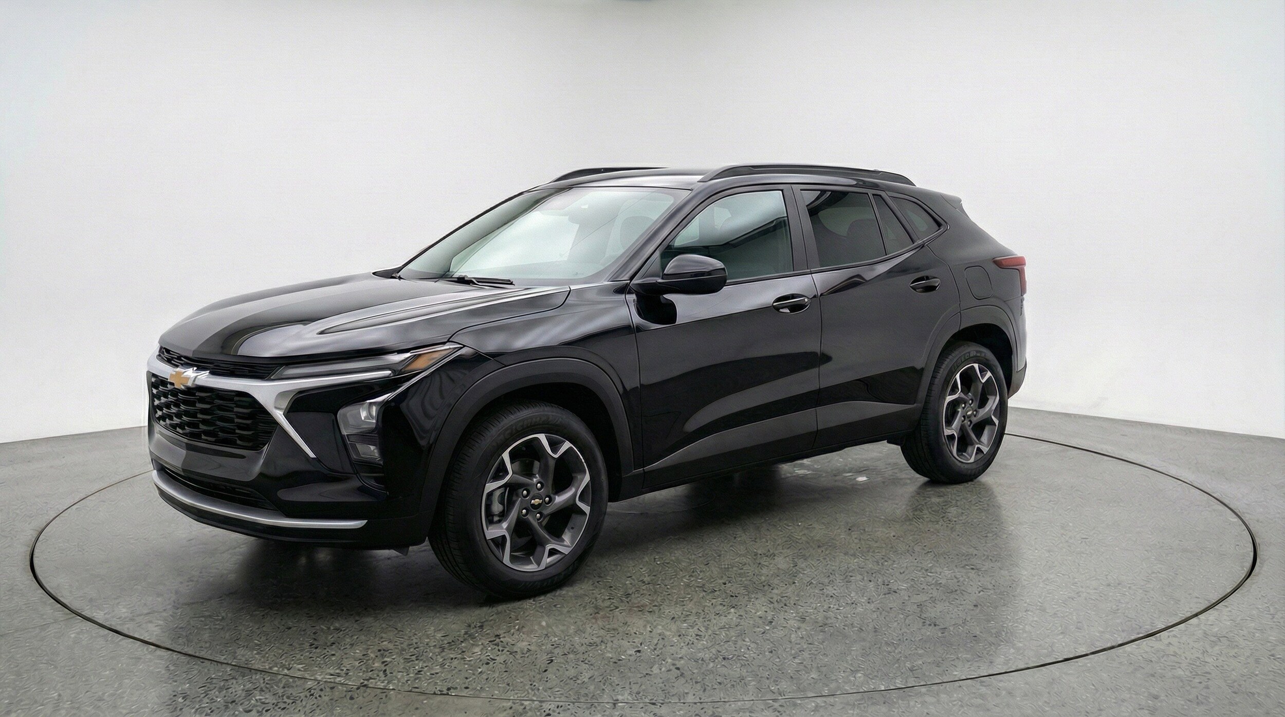 Thumbnail: 2025 Chevrolet Trax - 3