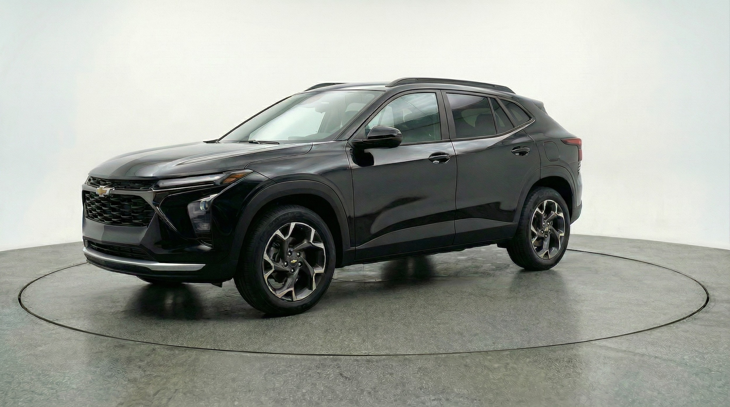 Thumbnail: 2025 Chevrolet Trax - 3