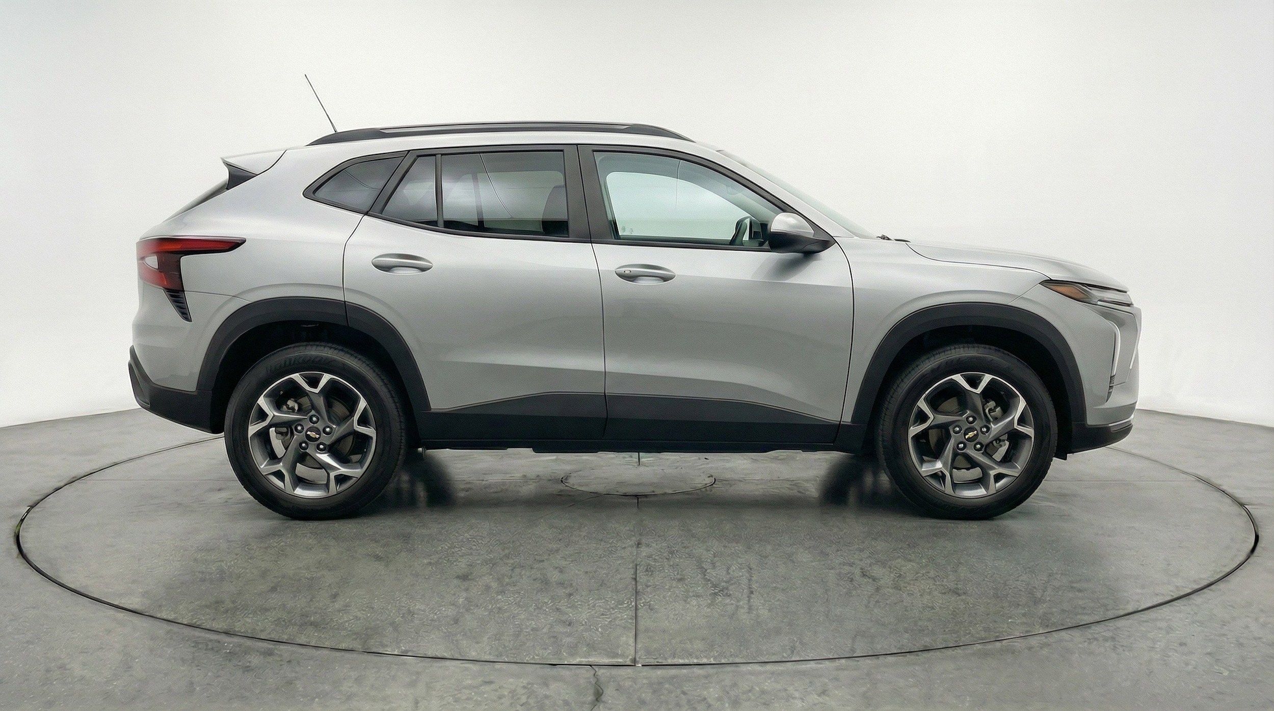 Thumbnail: 2025 Chevrolet Trax - 11