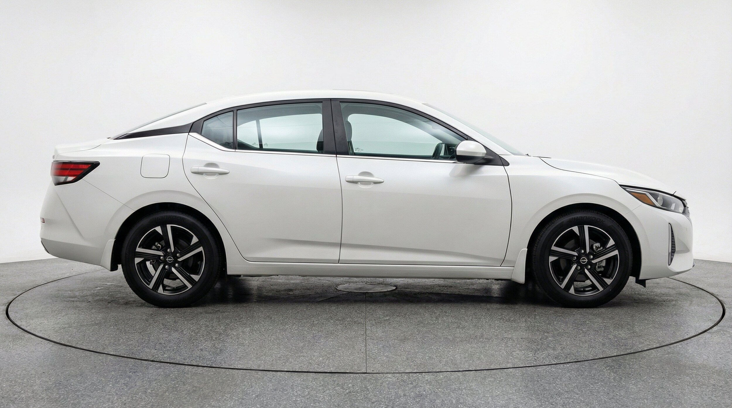 Thumbnail: 2025 Nissan Sentra - 11