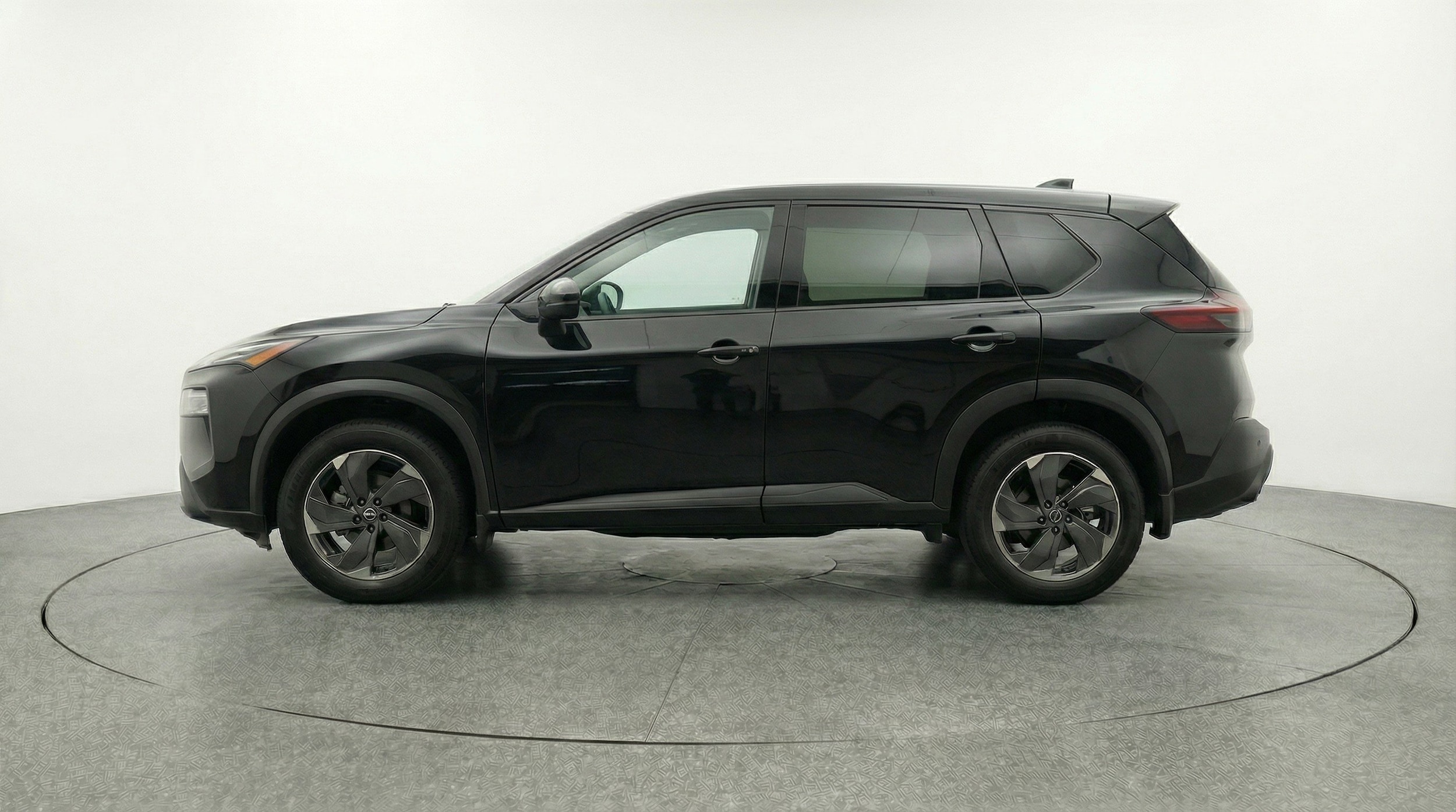 Thumbnail: 2025 Nissan Rogue - 5