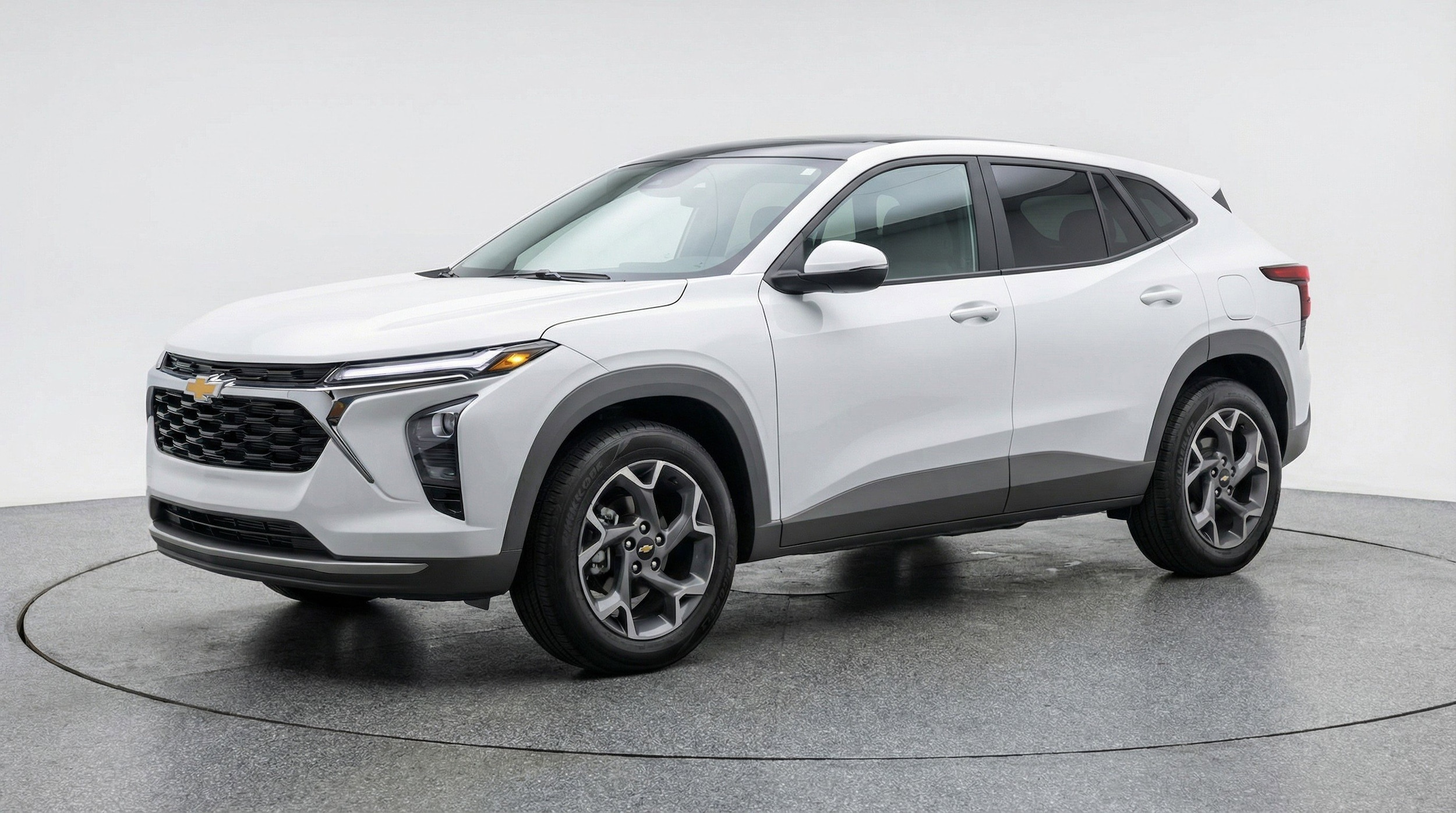 Thumbnail: 2025 Chevrolet Trax - 3