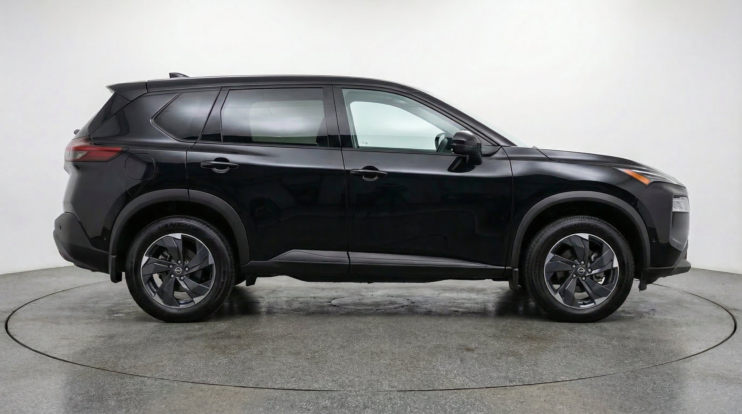 Thumbnail: 2025 Nissan Rogue - 11