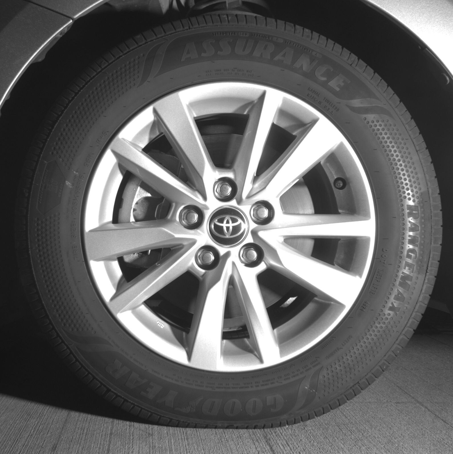 Thumbnail: 2025 Toyota Camry - 9