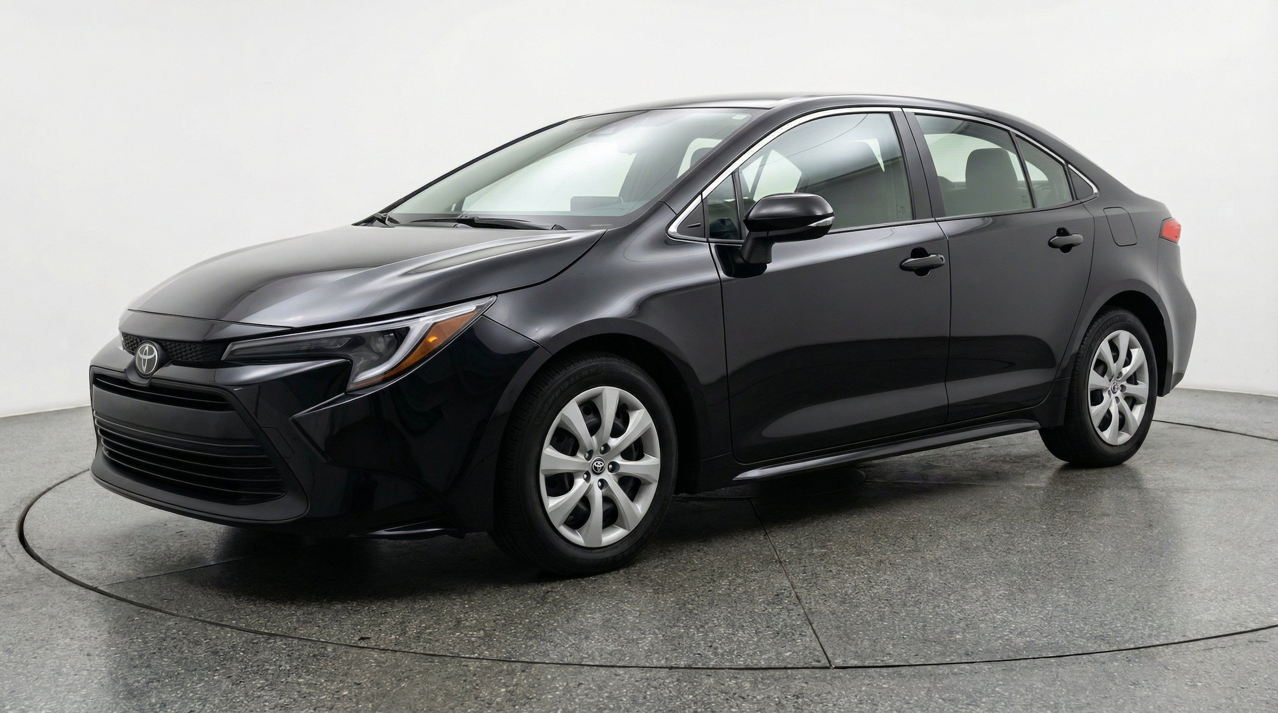 Thumbnail: 2025 Toyota Corolla - 3