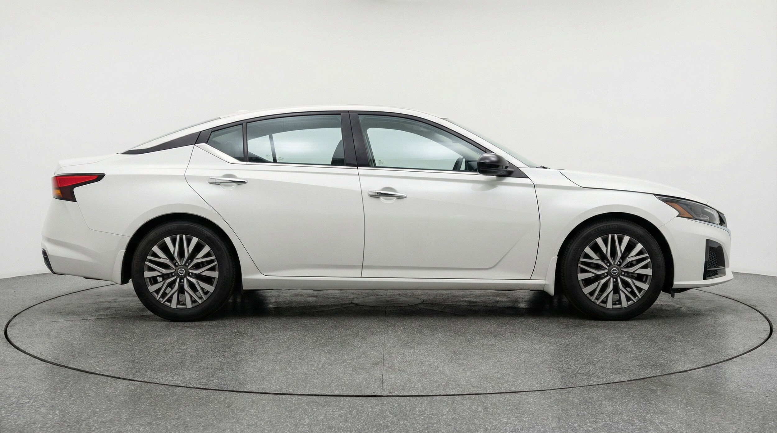 Thumbnail: 2025 Nissan Altima - 11
