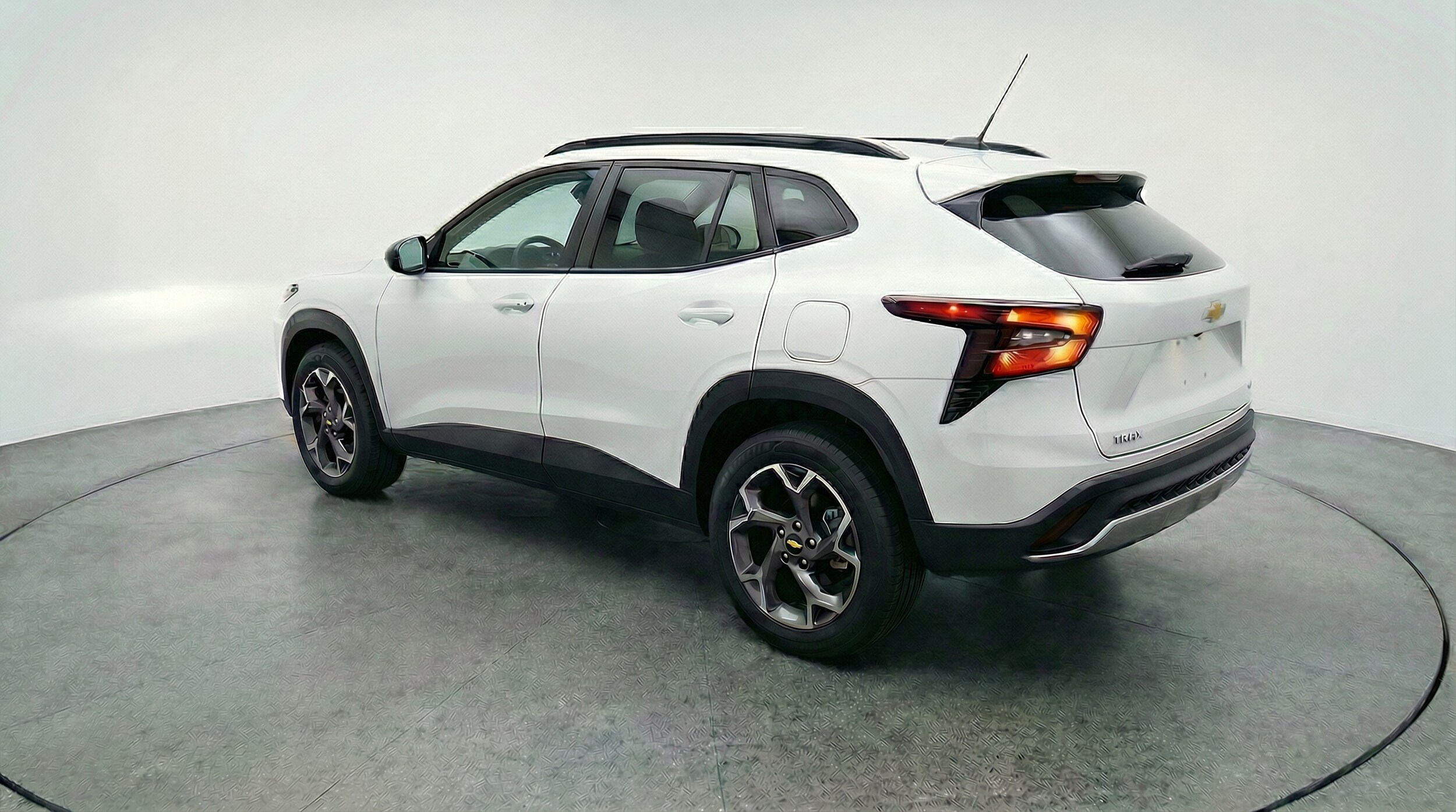 Thumbnail: 2025 Chevrolet Trax - 5