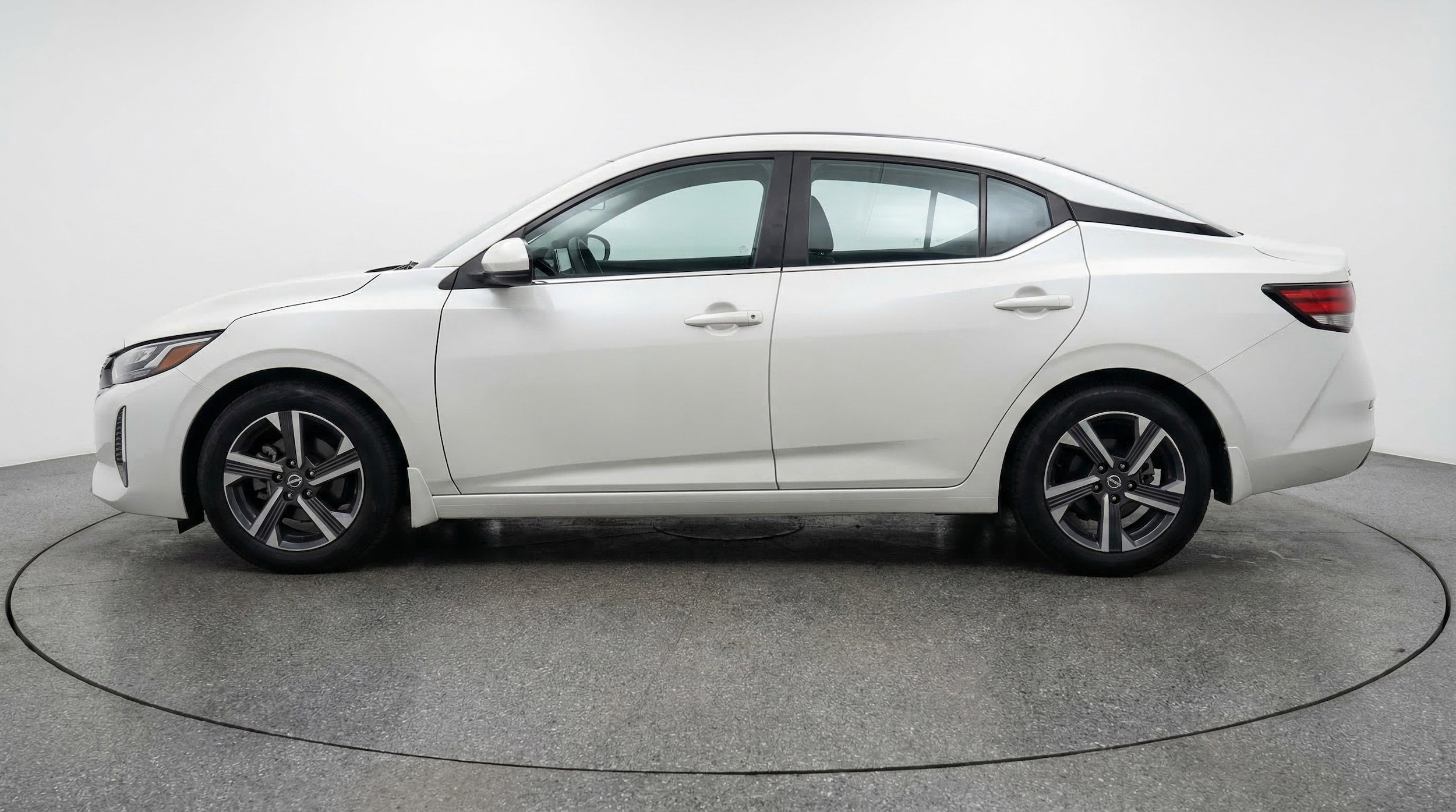 Thumbnail: 2025 Nissan Sentra - 5