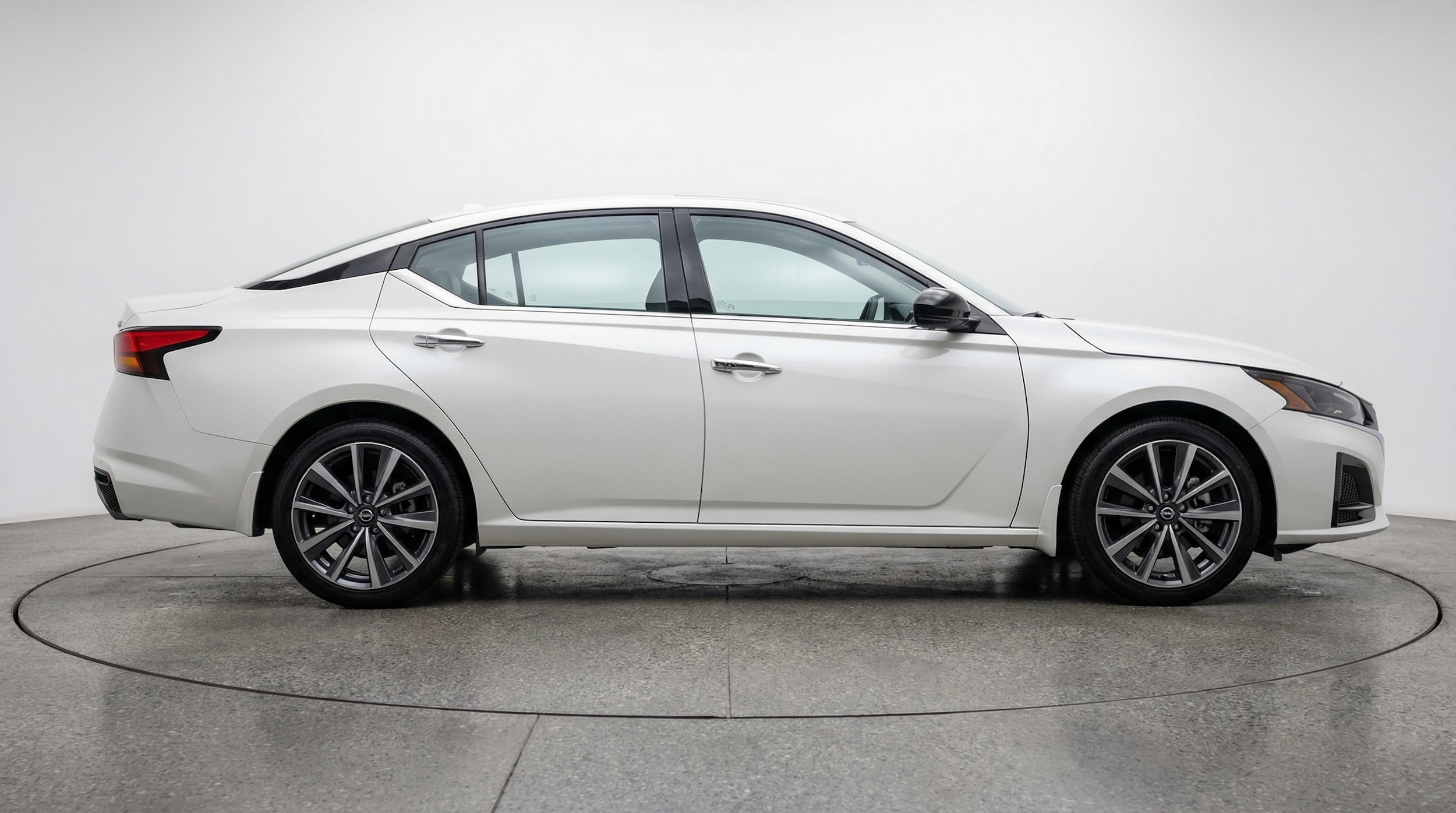 Thumbnail: 2025 Nissan Altima - 8