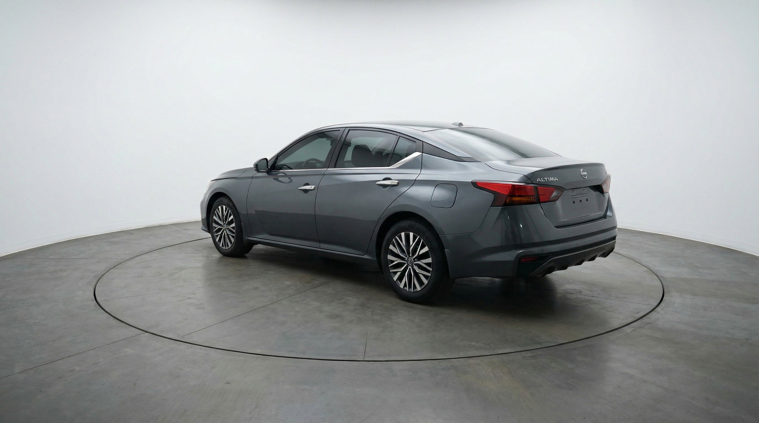 Thumbnail: 2025 Nissan Altima - 6