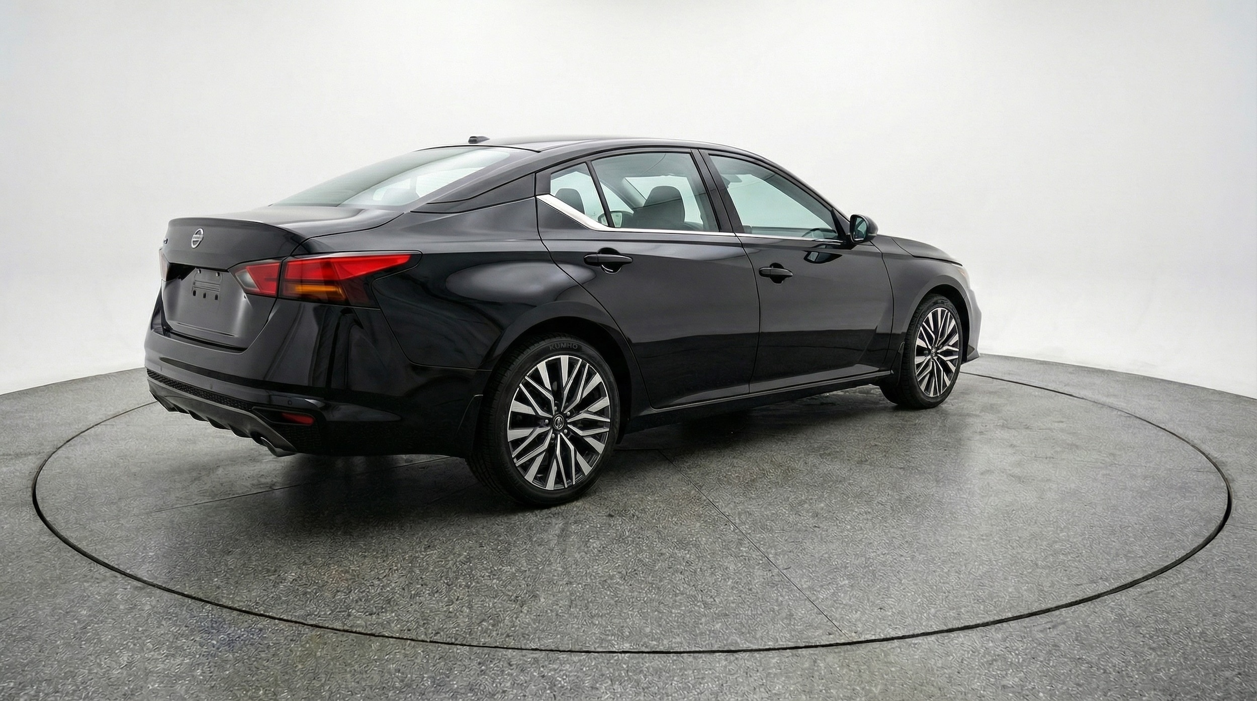 Thumbnail: 2025 Nissan Altima - 7