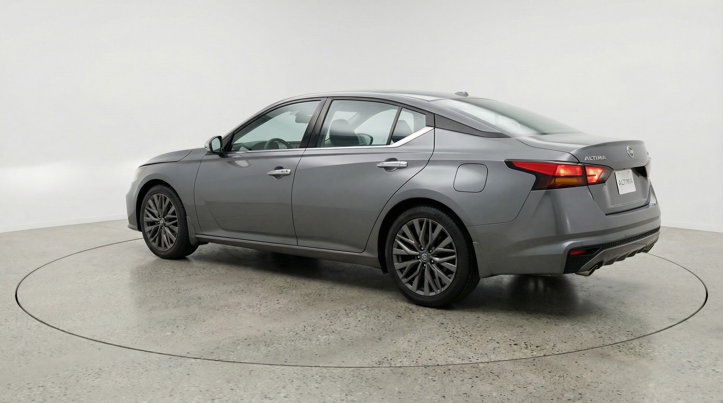 Thumbnail: 2025 Nissan Altima - 5