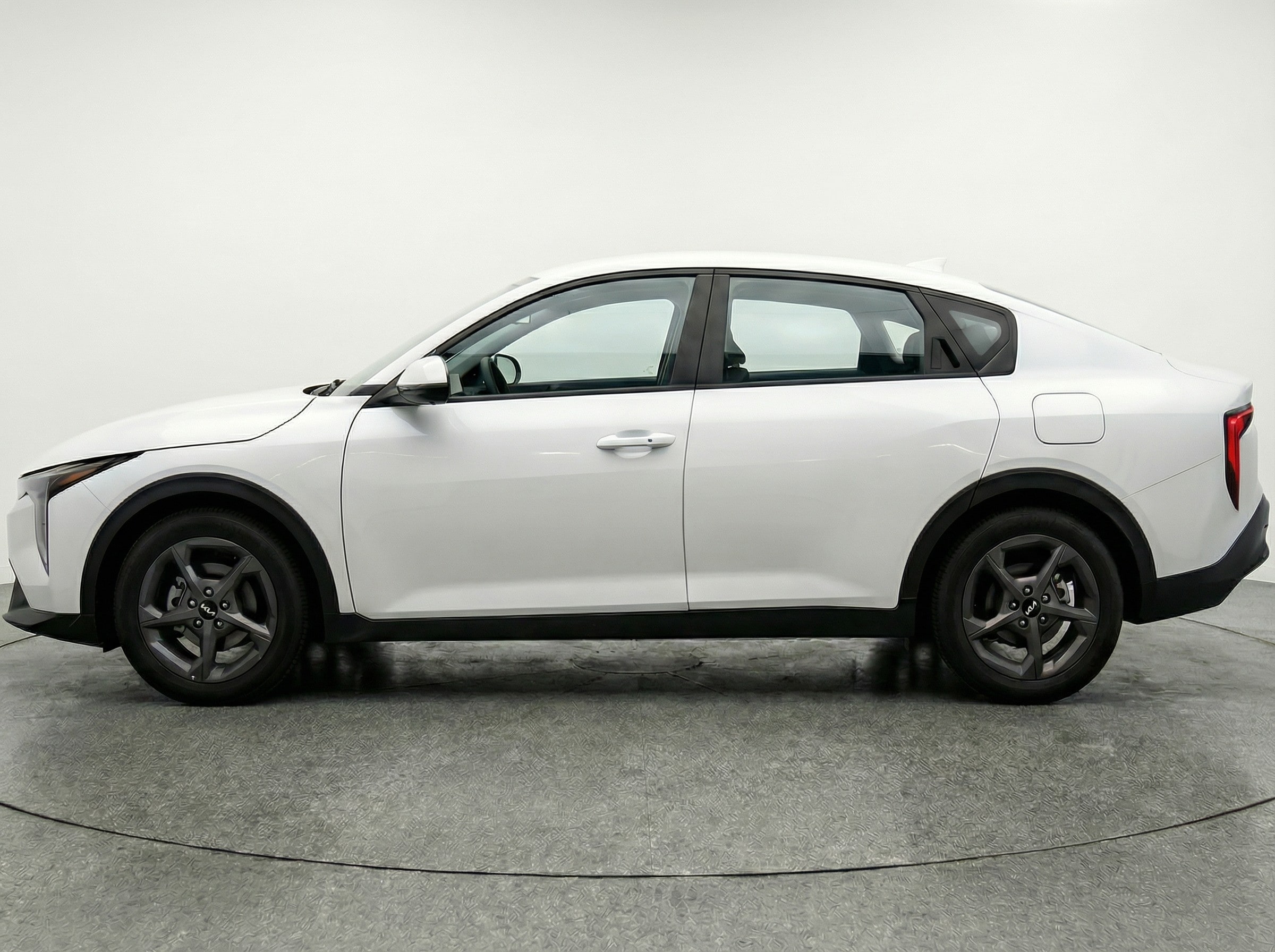 Thumbnail: 2025 Kia K4 - 4