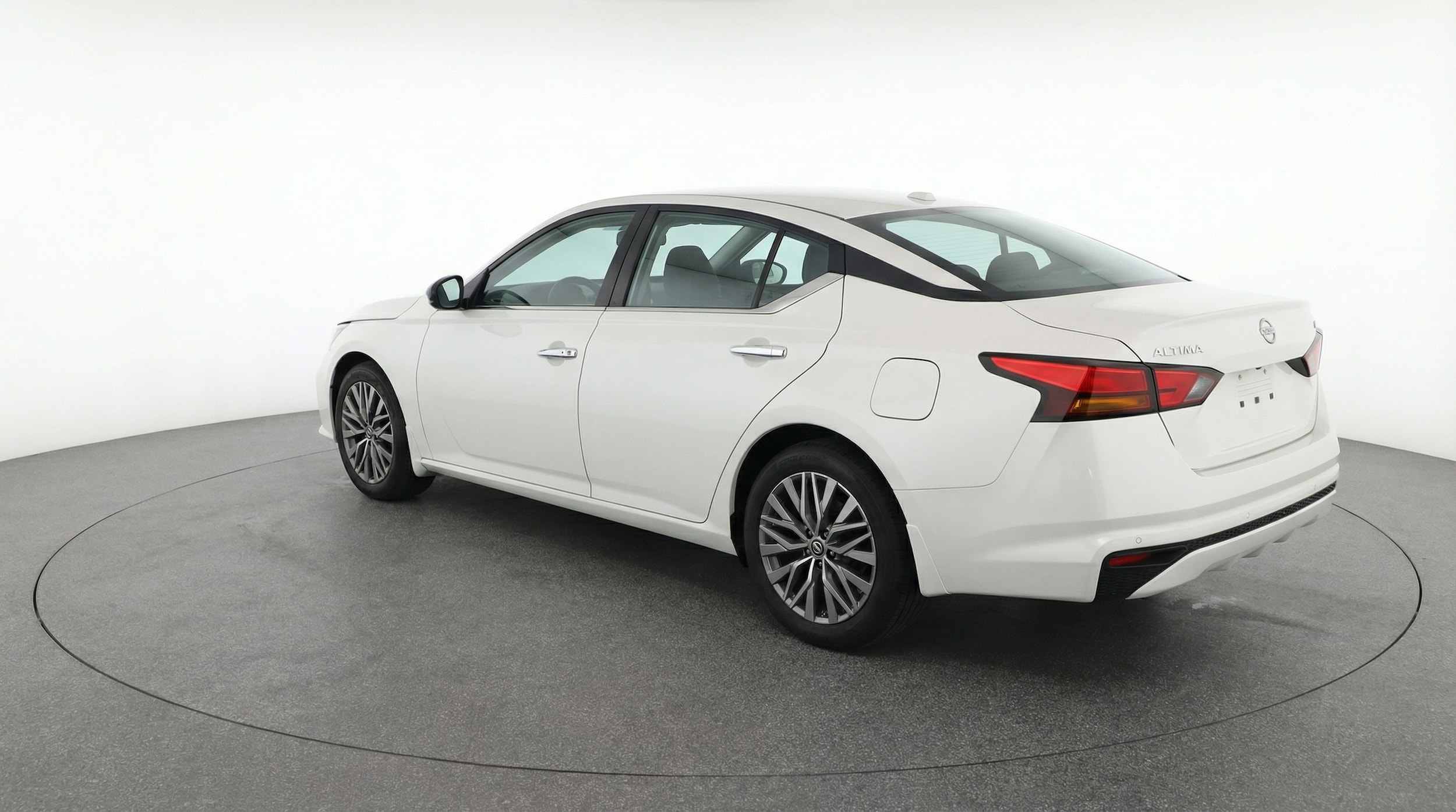 Thumbnail: 2025 Nissan Altima - 5