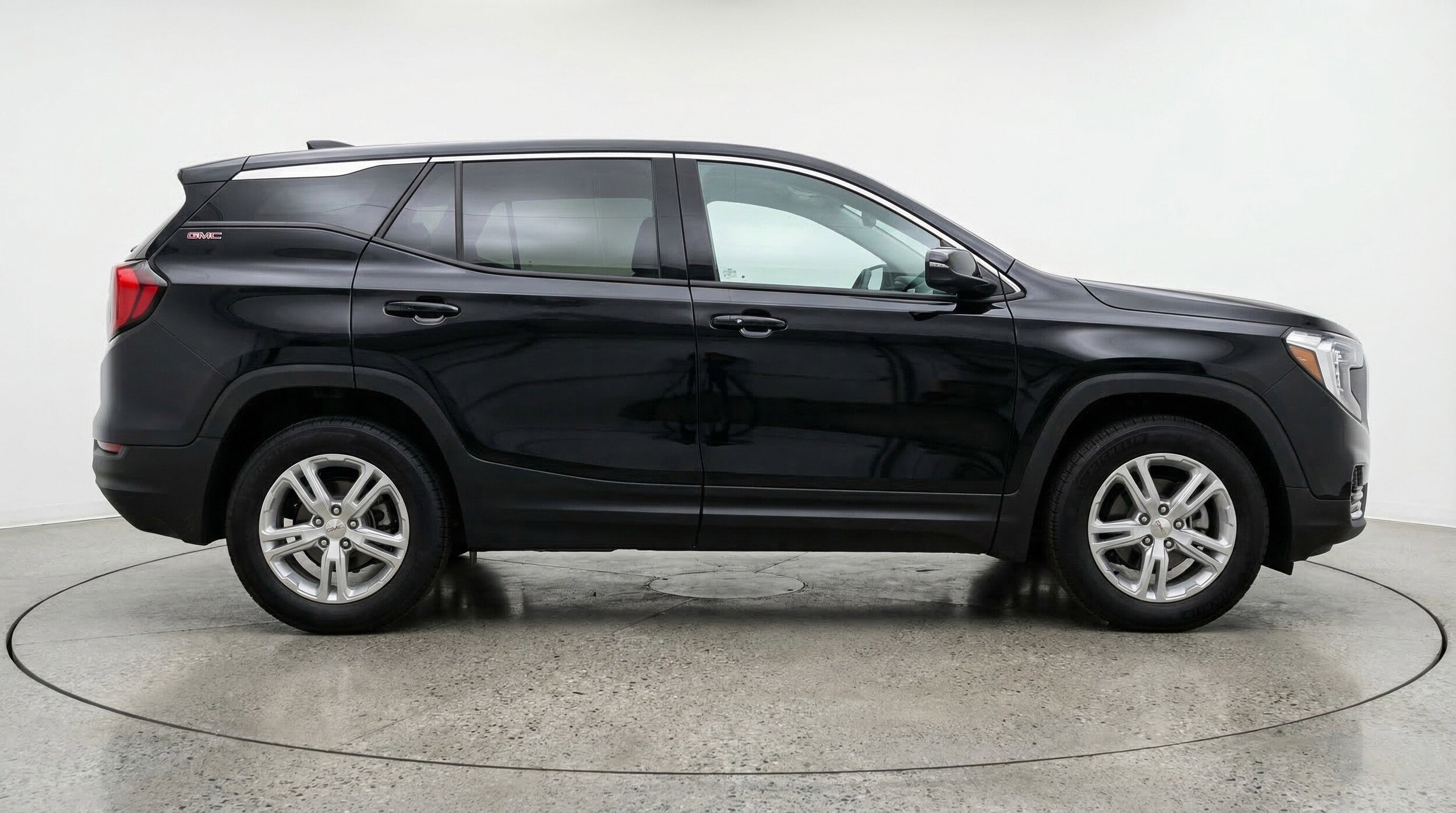 Thumbnail: 2024 GMC Terrain - 11