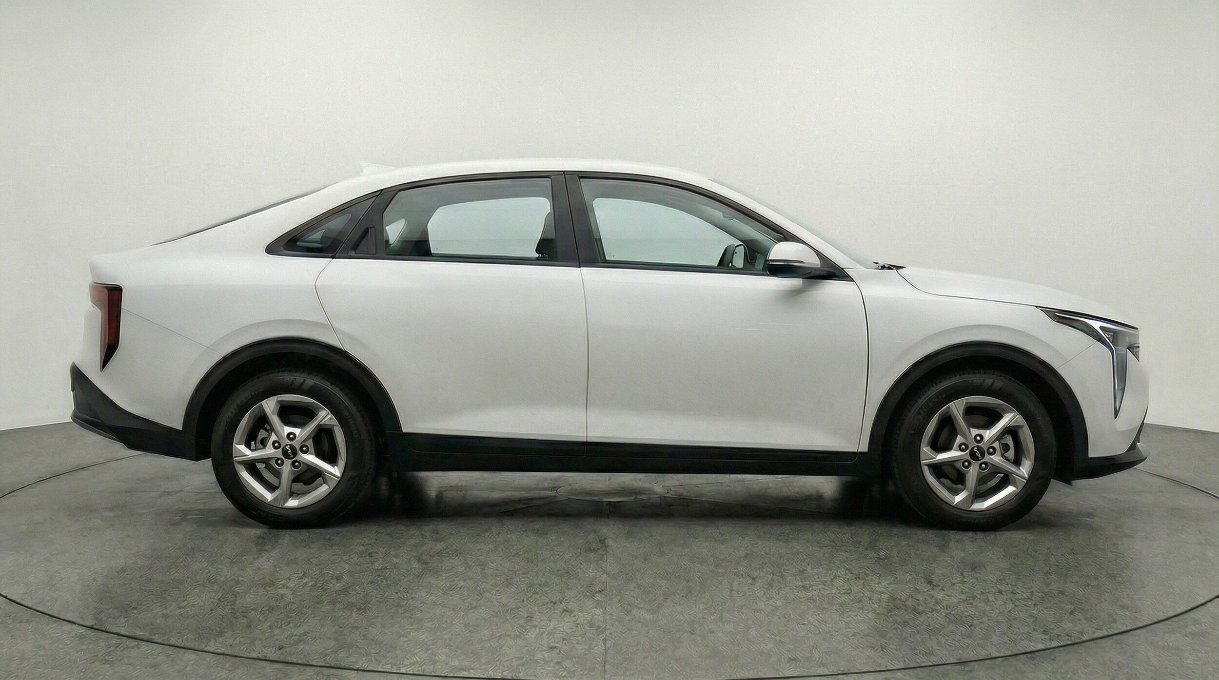 Thumbnail: 2025 Kia K4 - 8