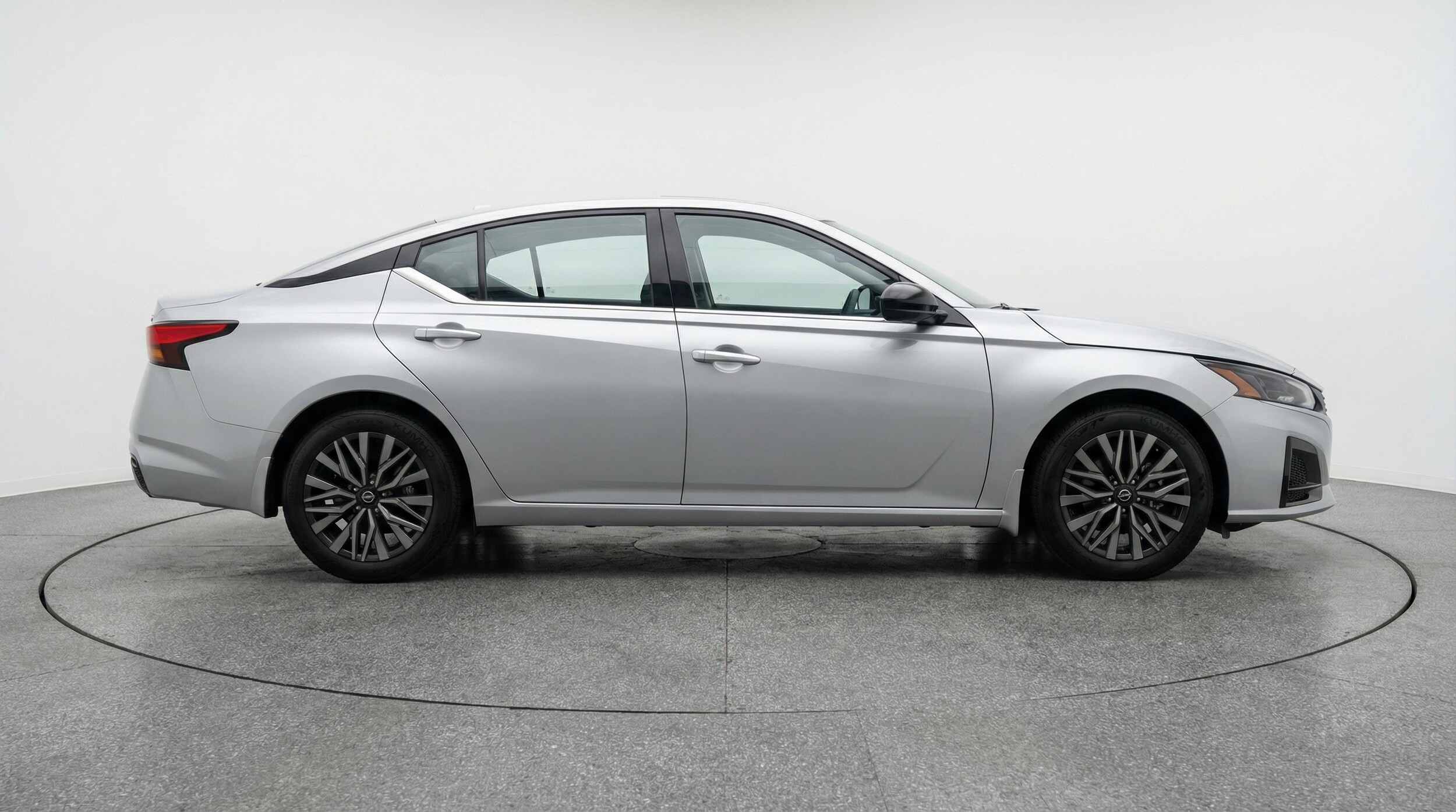 Thumbnail: 2025 Nissan Altima - 8