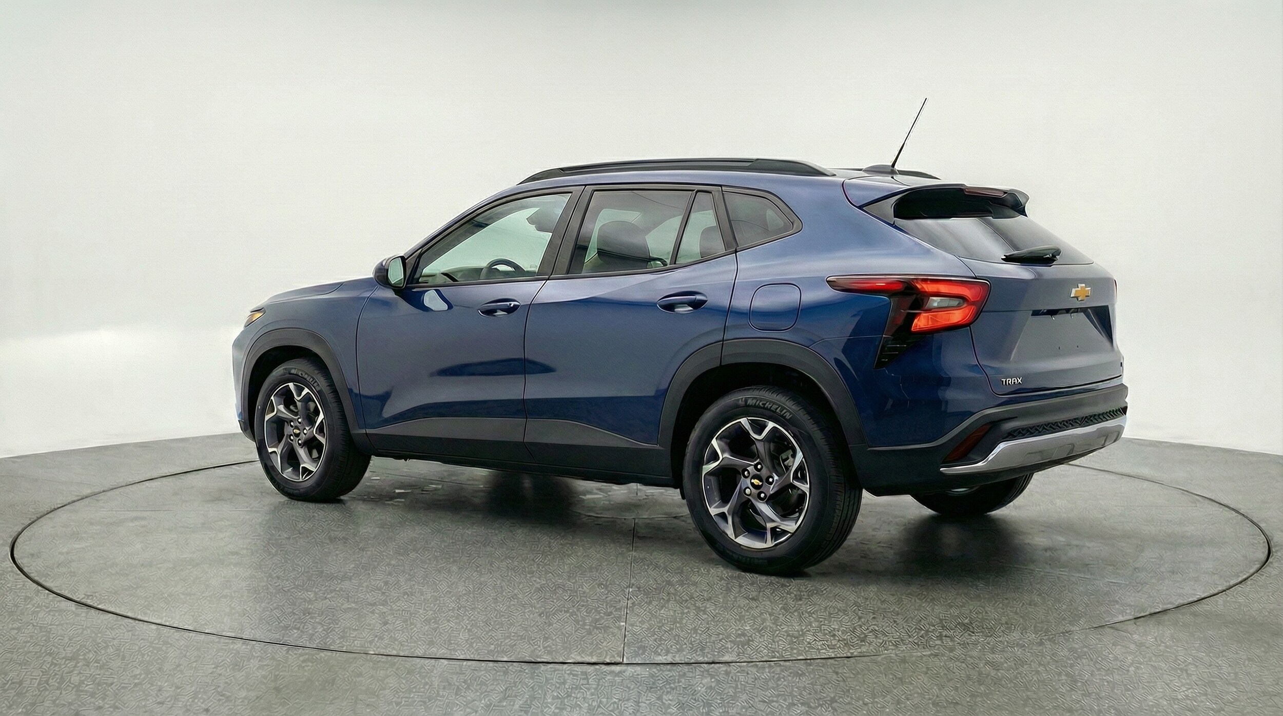 Thumbnail: 2025 Chevrolet Trax - 5