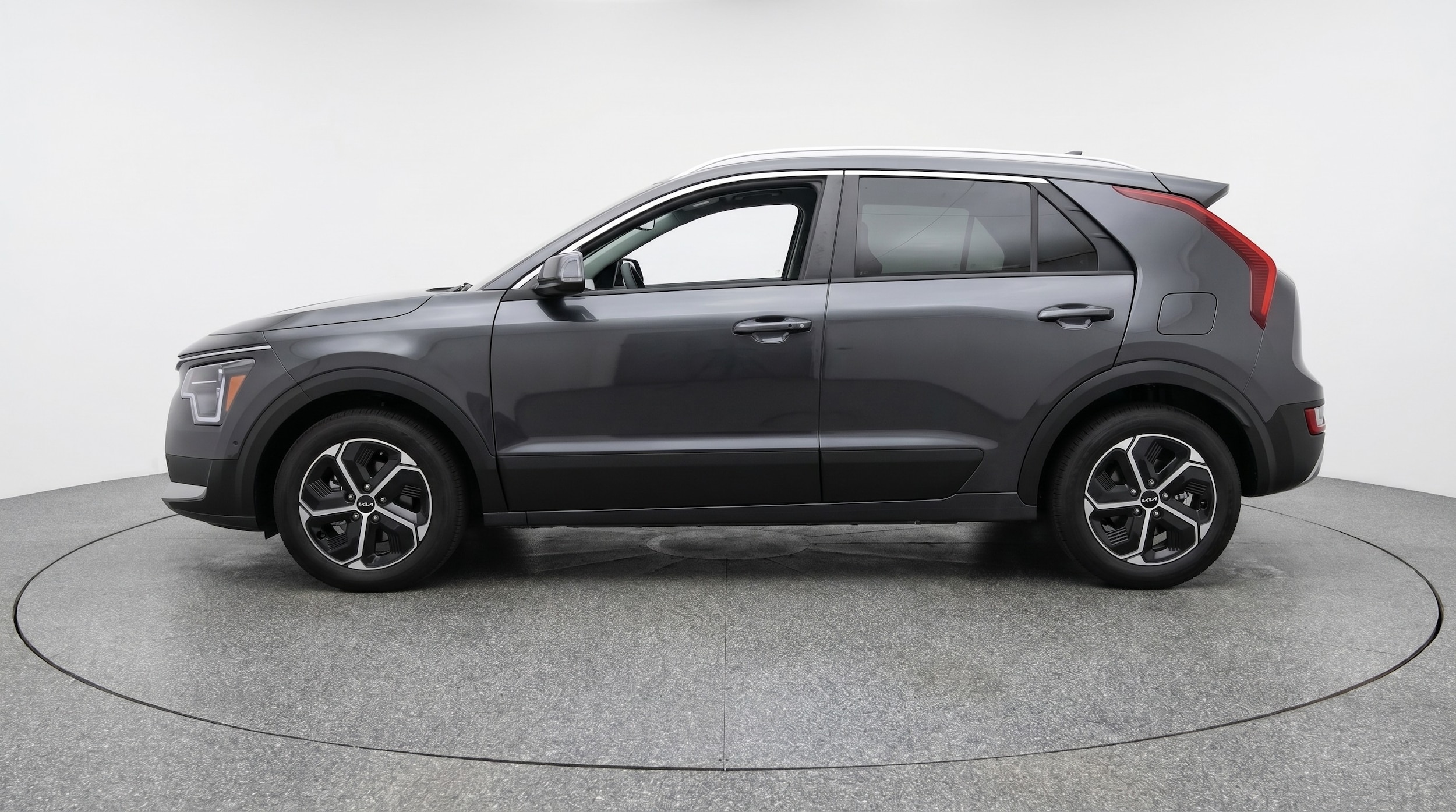 Thumbnail: 2026 Kia Niro - 4