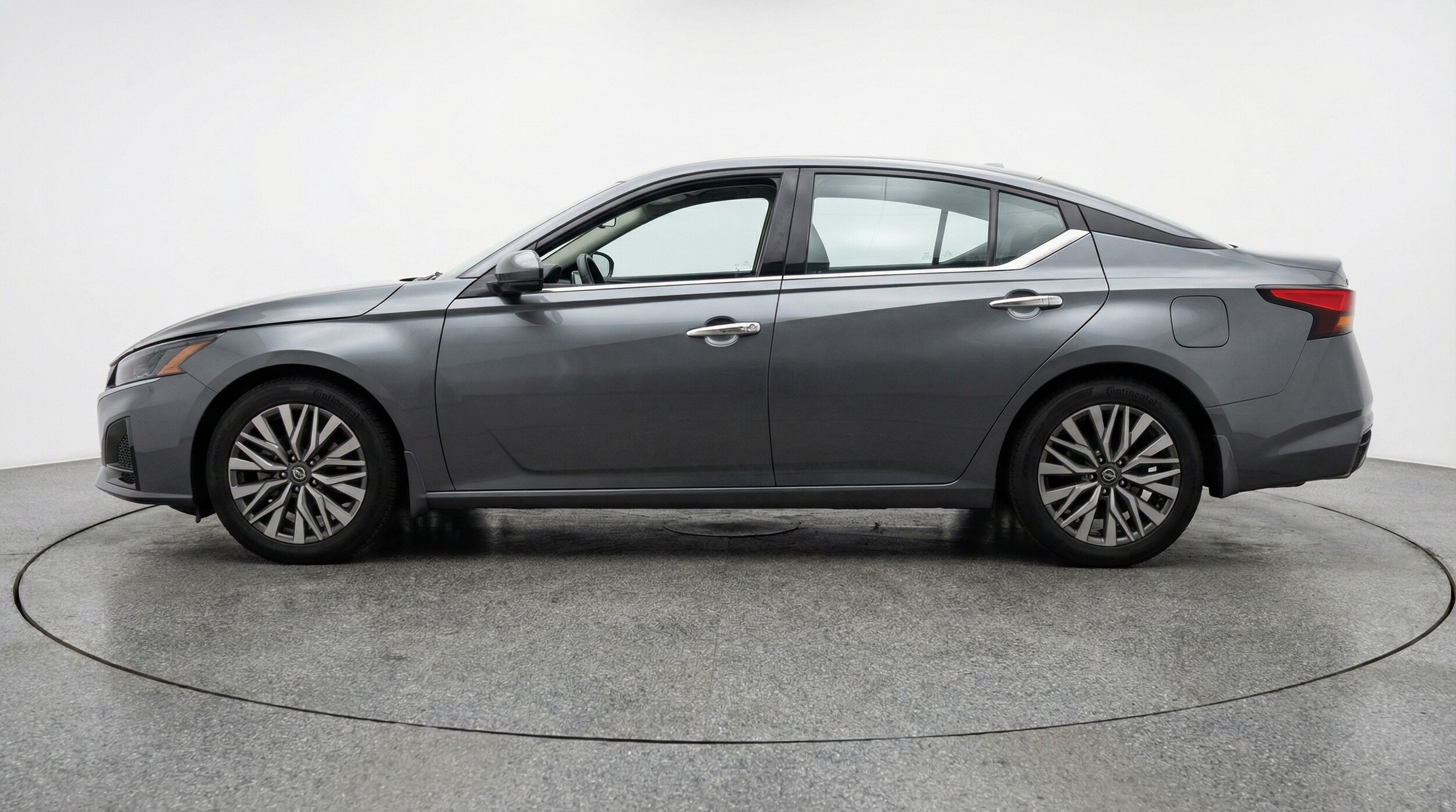 Thumbnail: 2025 Nissan Altima - 4