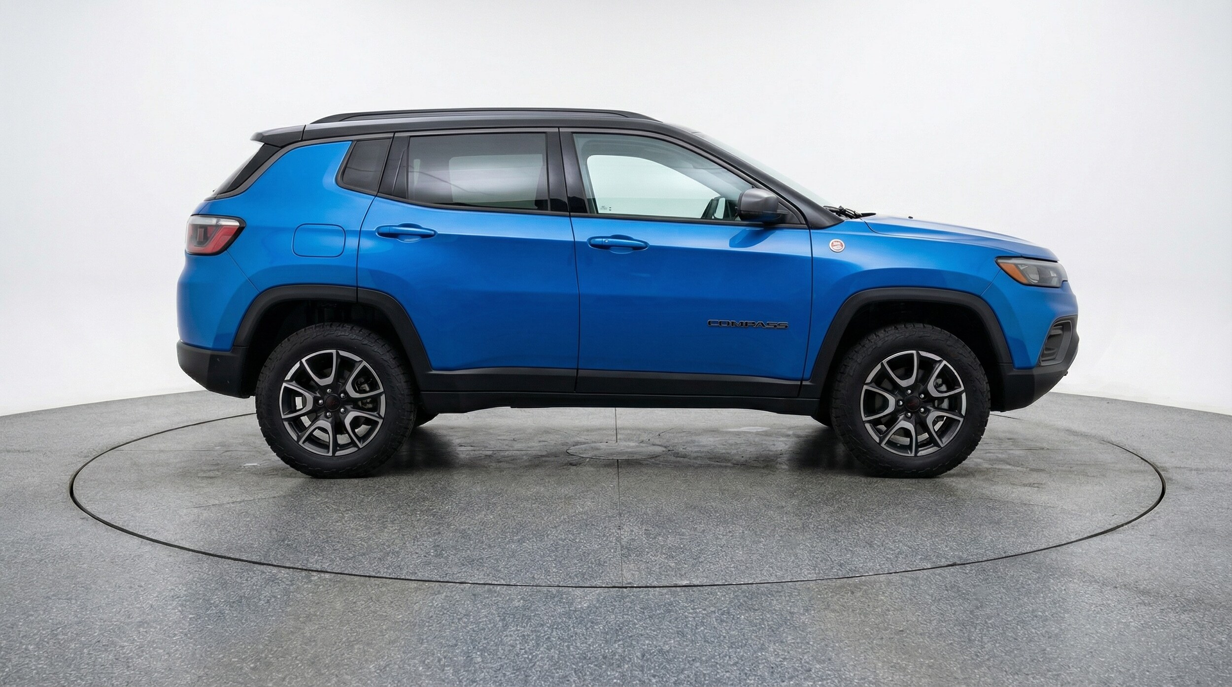 Thumbnail: 2025 Jeep Compass - 8