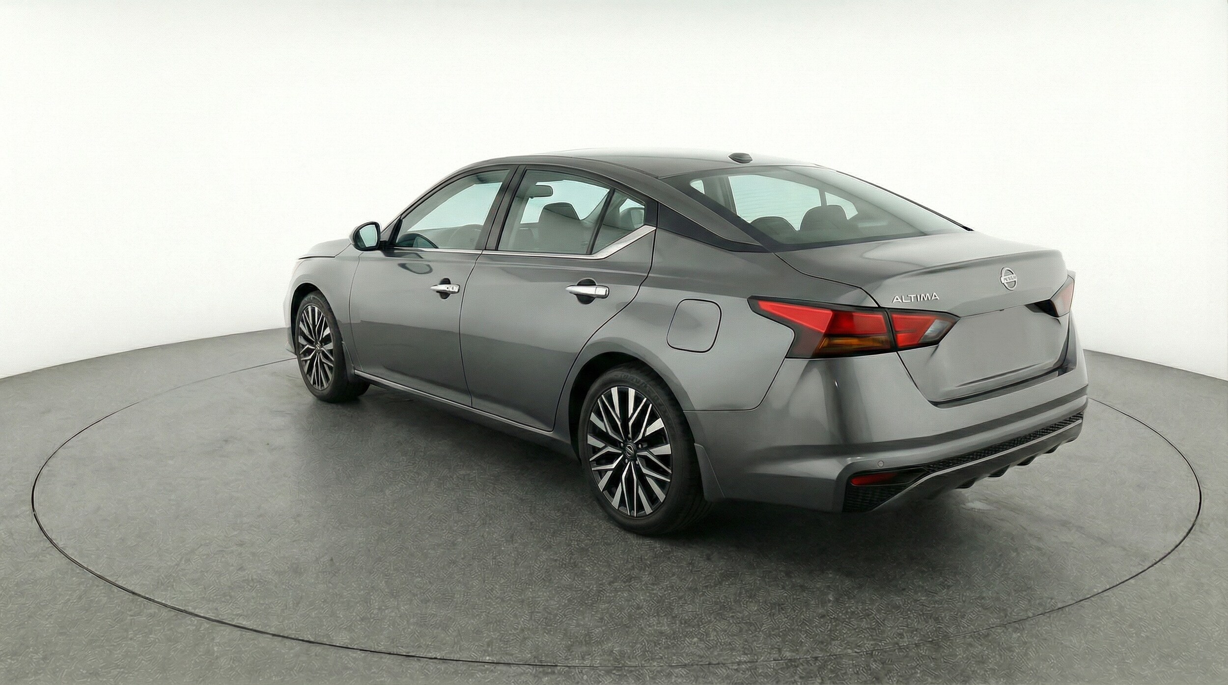 Thumbnail: 2025 Nissan Altima - 5