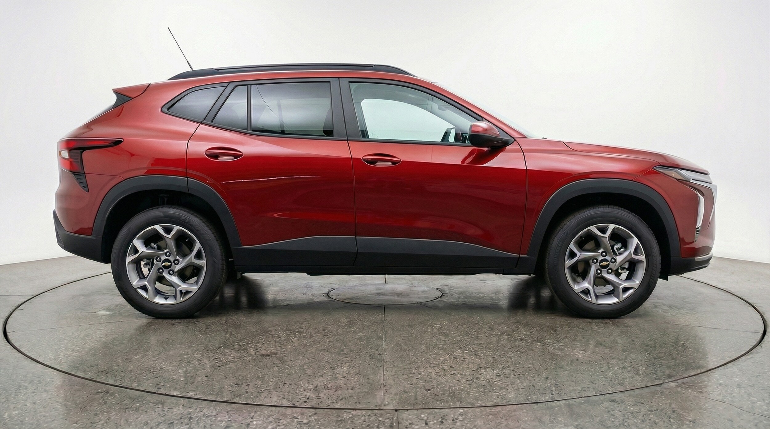 Thumbnail: 2025 Chevrolet Trax - 8