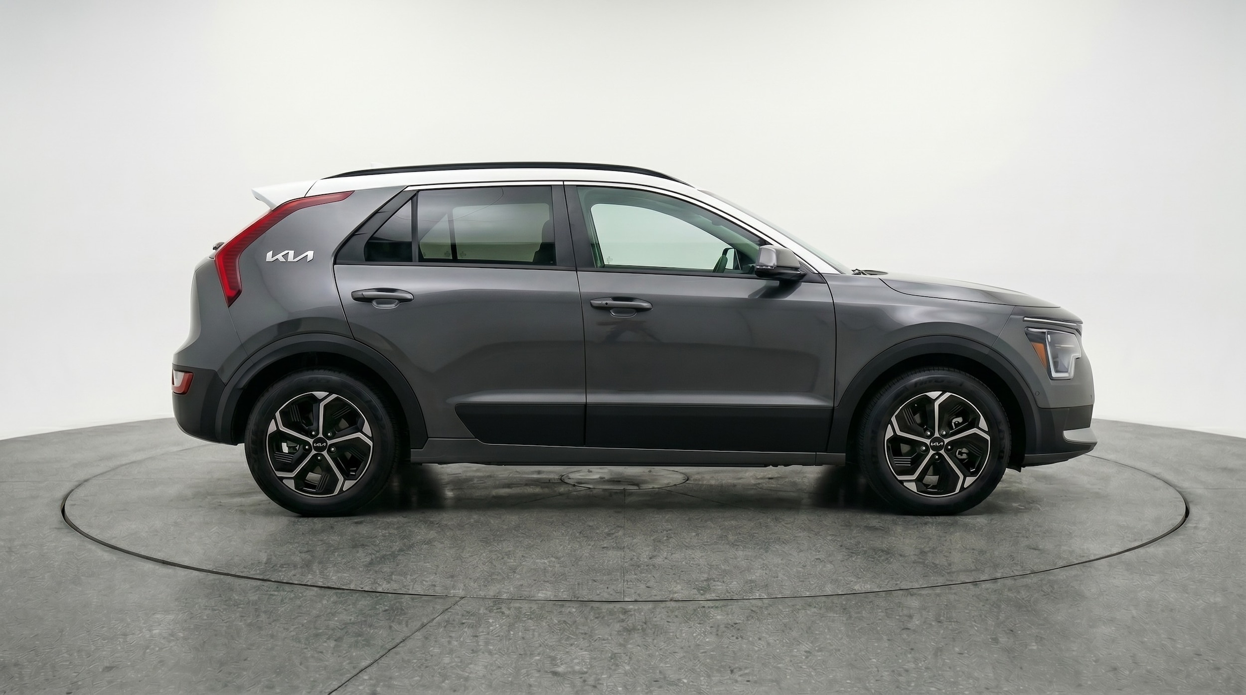 Thumbnail: 2026 Kia Niro - 8