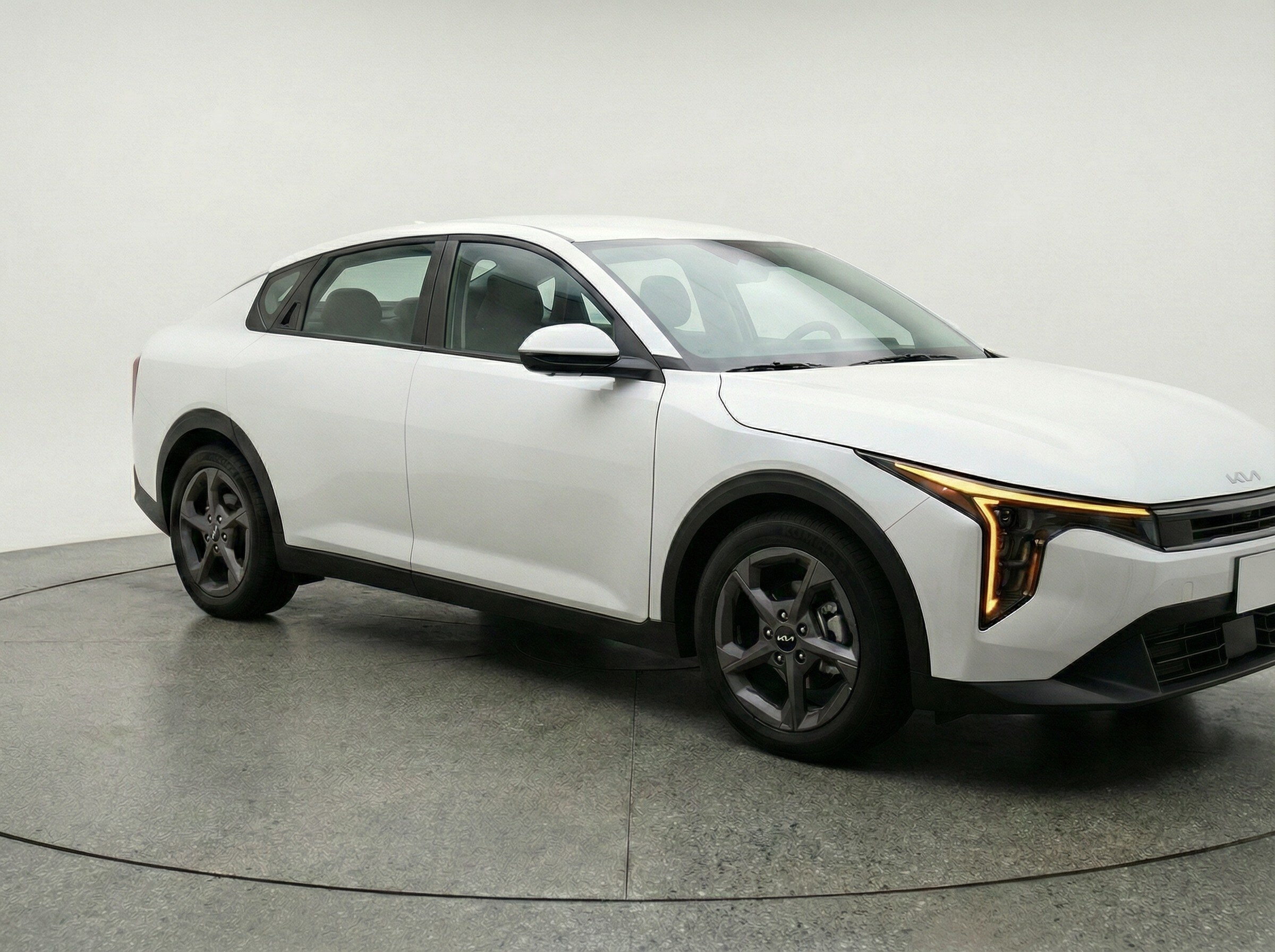 Thumbnail: 2025 Kia K4 - 1