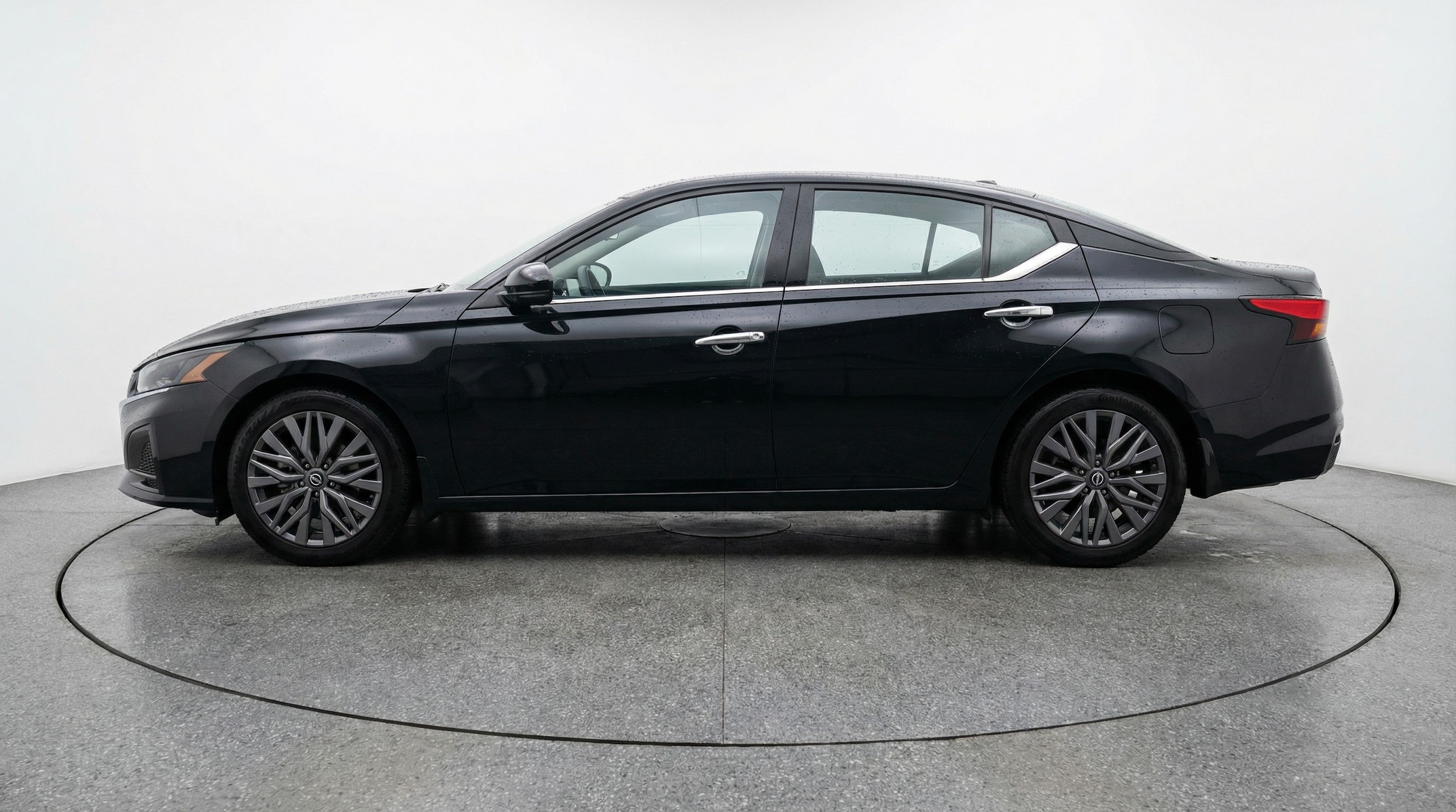 Thumbnail: 2025 Nissan Altima - 4