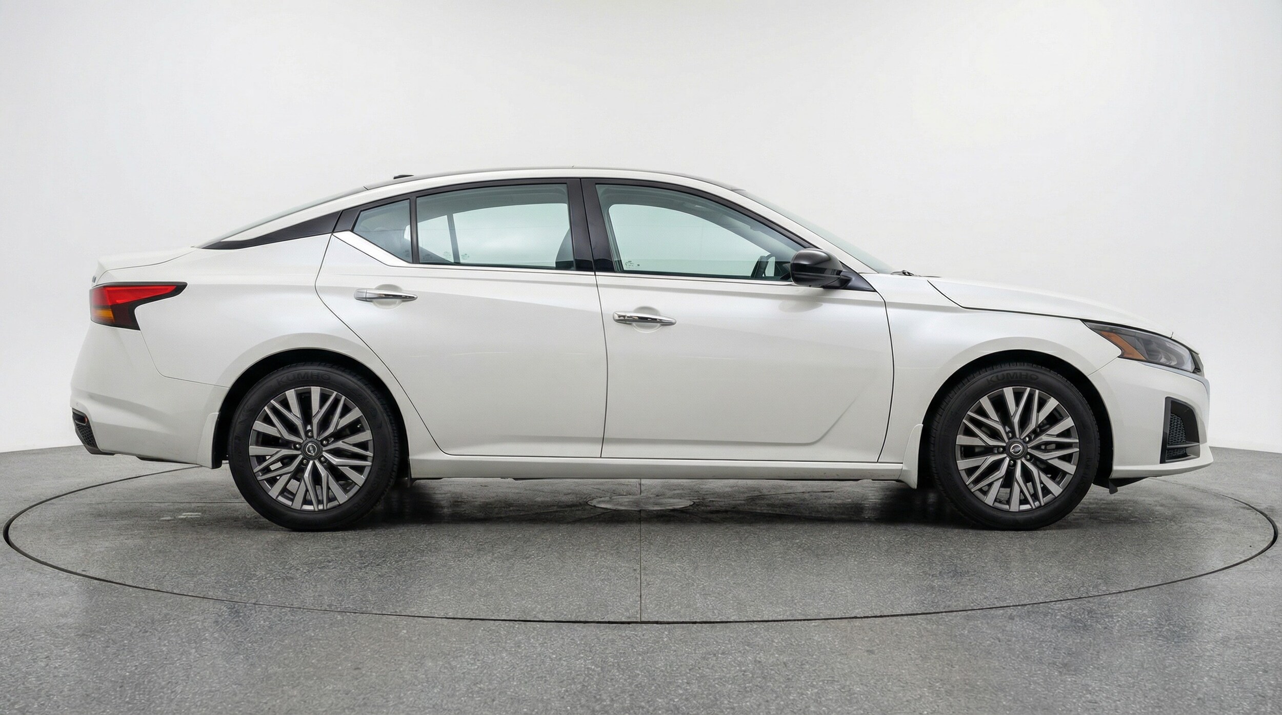 Thumbnail: 2025 Nissan Altima - 8