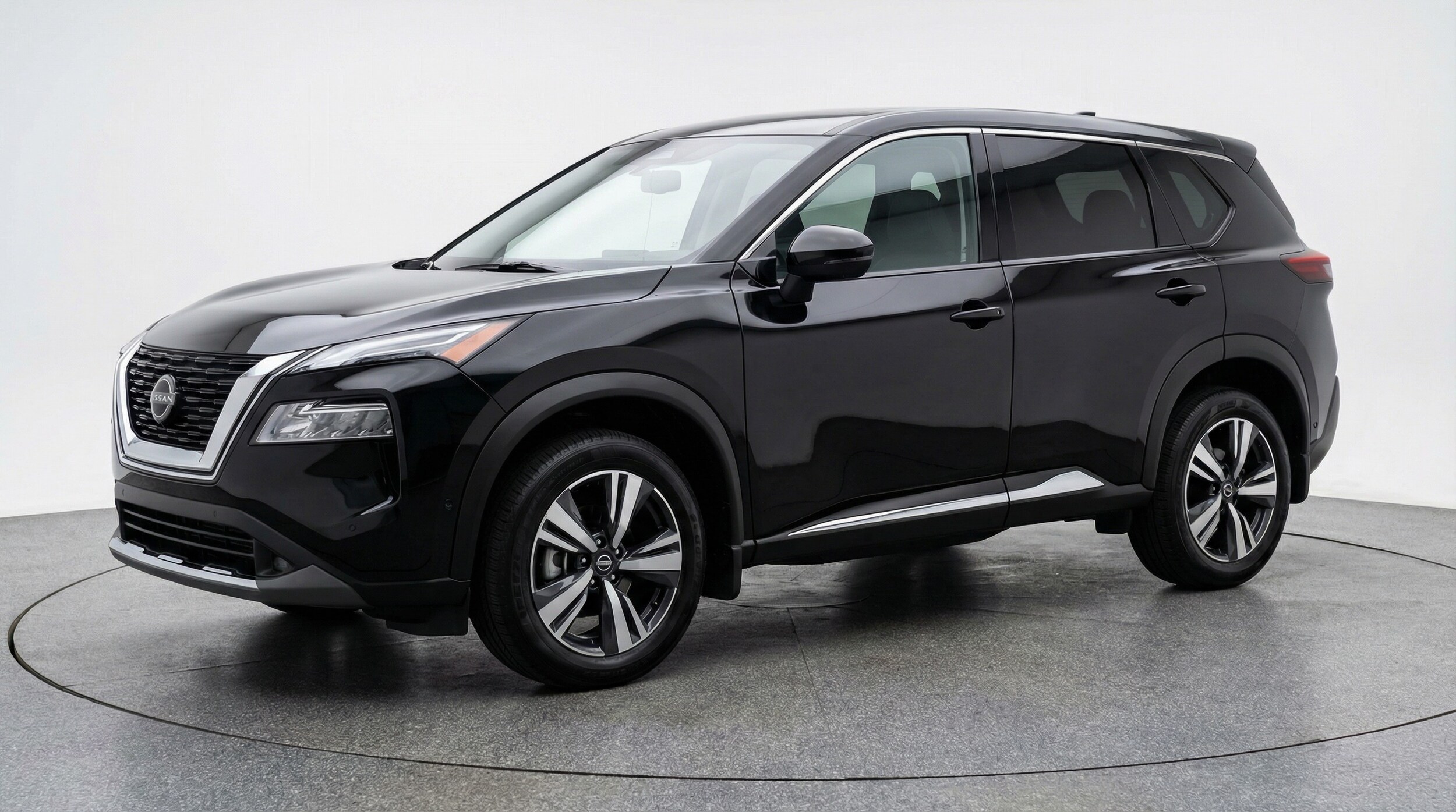 Thumbnail: 2025 Nissan Rogue - 3